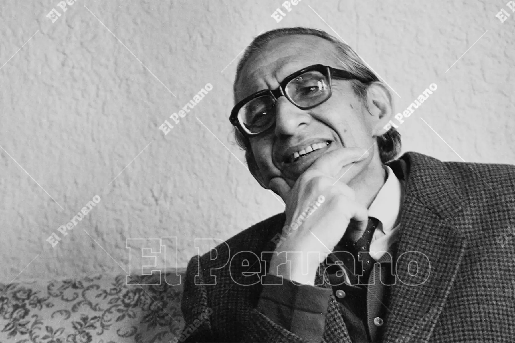 Lima - 22 setiembre 1995 / Marco Aurelio Denegri, abogado, lingüista y conductor de televisión. Foto: Archivo Histórico de El Peruano / Jorge Paz