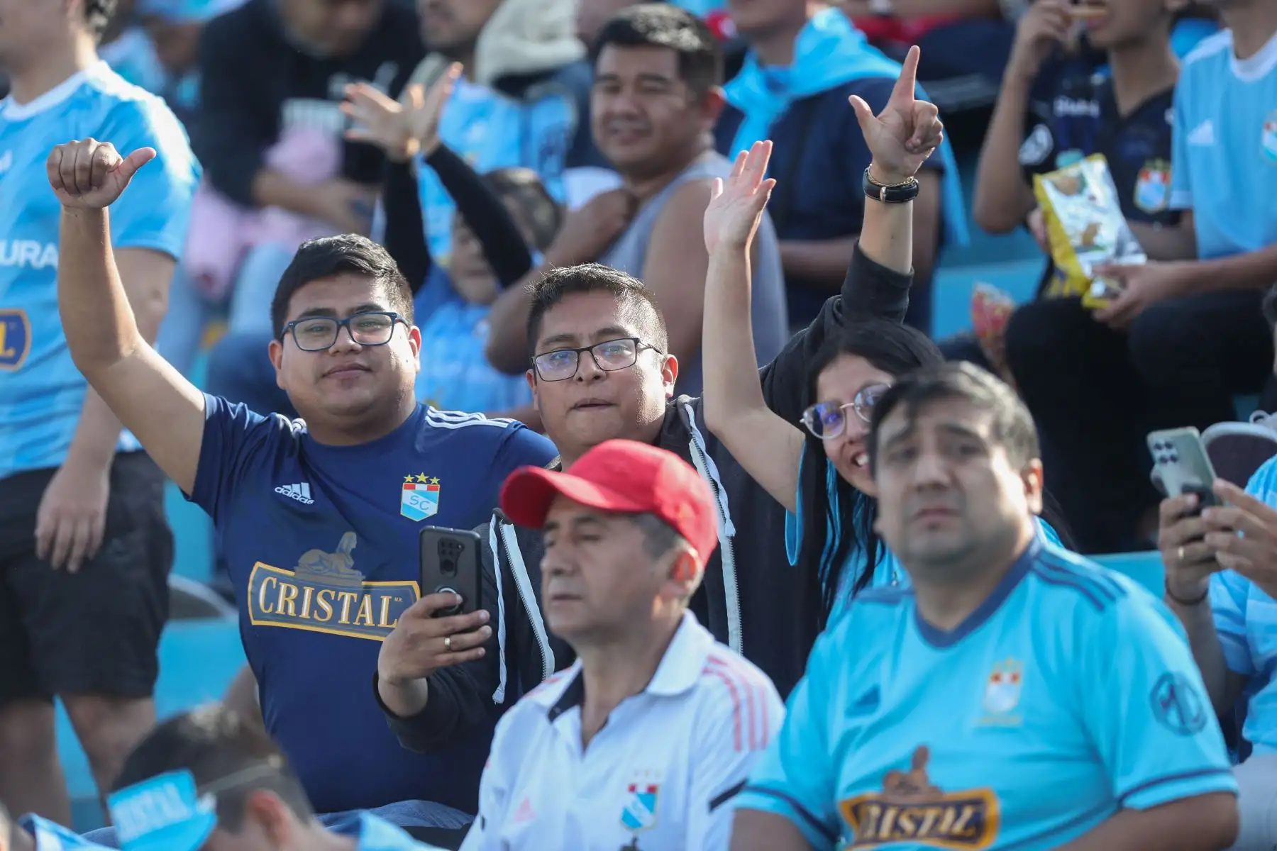 Con un contundente marcador de 5 – 0  Sporting Cristal vence al Deportivo Binacional en el estadio Alberto Gallardo del Rímac, donde se disputa la sexta fecha del Torneo Clausura de la Liga 1. Foto: ANDINA/Daniel Bracamonte