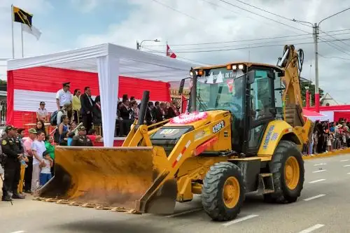La maquinaria pesada del Gobierno Regional de Tumbes y del Ejército del Perú participó en el desfile por Fiestas Patrias. Foto: ANDINA/Difusión