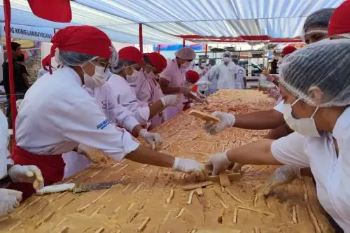 Productores de Lambayeque prepararon king kong de 8.30 metros de largo por 1.30 m de ancho y 12 cm de altura. Foto: ANDINA/Difusión