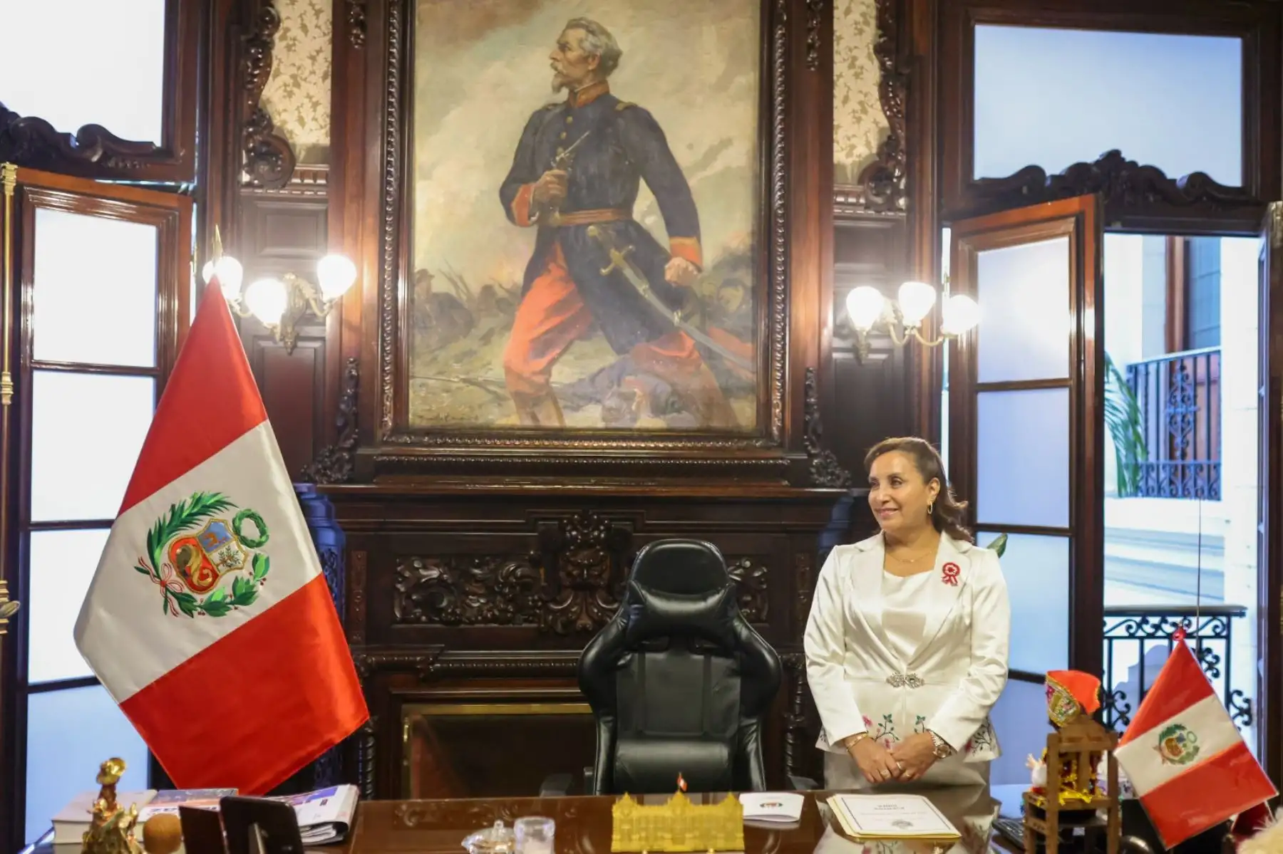 En el Día de la Patria y, ante la presencia inmortal de nuestros grandes héroes, la presidenta de la república, Dina Boluarte, se prepara para iniciar las actividades oficiales con motivo del 202 aniversario de Independencia Nacional. Foto: ANDINA/ Prensa Presidencia