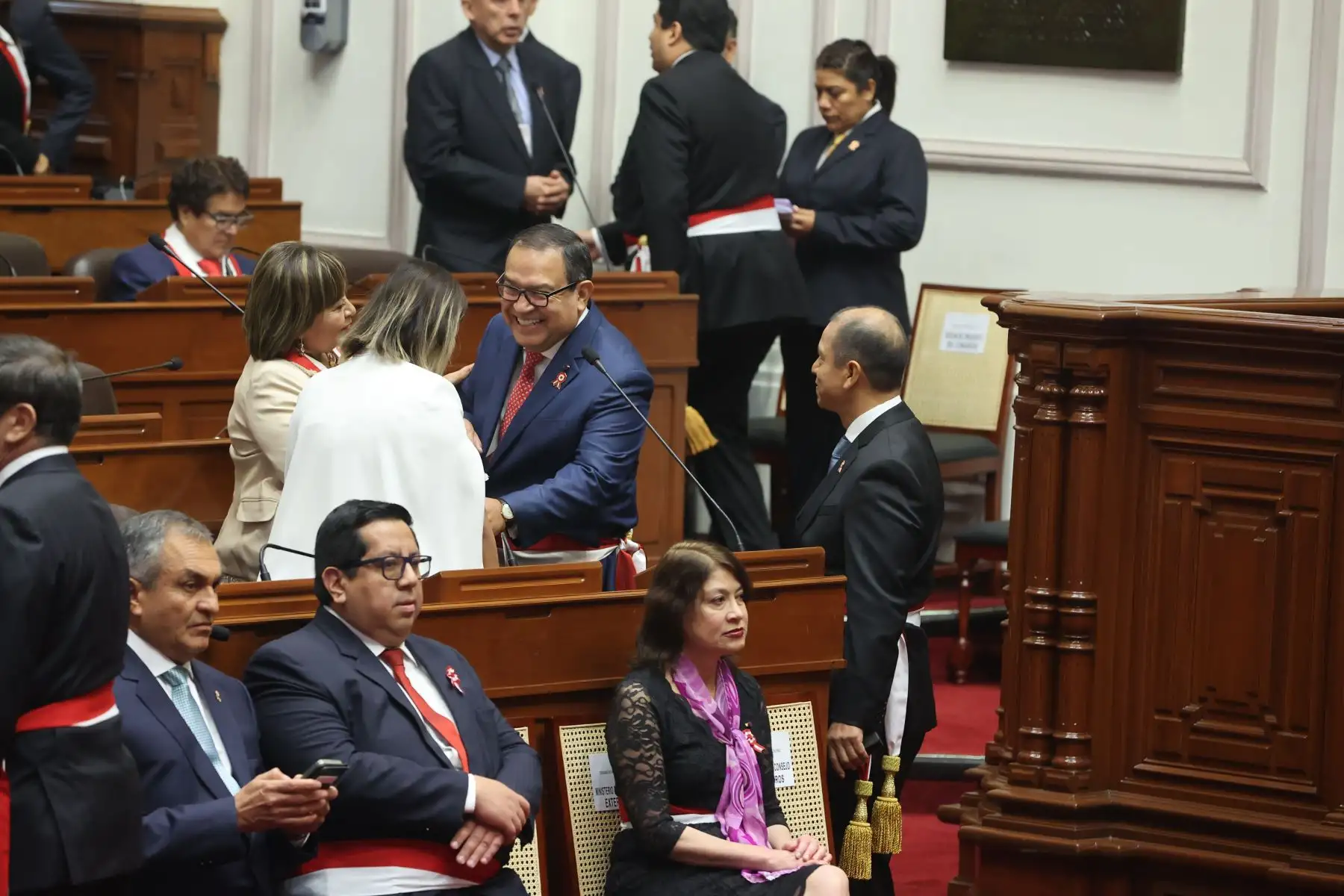 Llegada del Gabinete Ministerial al Congreso de la República.
Foto: ANDINA/Andrés Valle