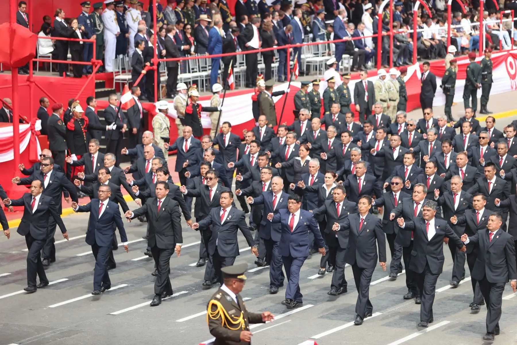 Grupo Especial de Inteligencia -  Gein ( PNP ), en la Gran Parada y Desfile Cívico Militar 2023 que se realiza en la emblemática Avenida Brasil, como parte de los actos conmemorativos por el 202 aniversario de la Independencia Nacional del Perú. 
Foto: ANDINA/ Andrés Valle