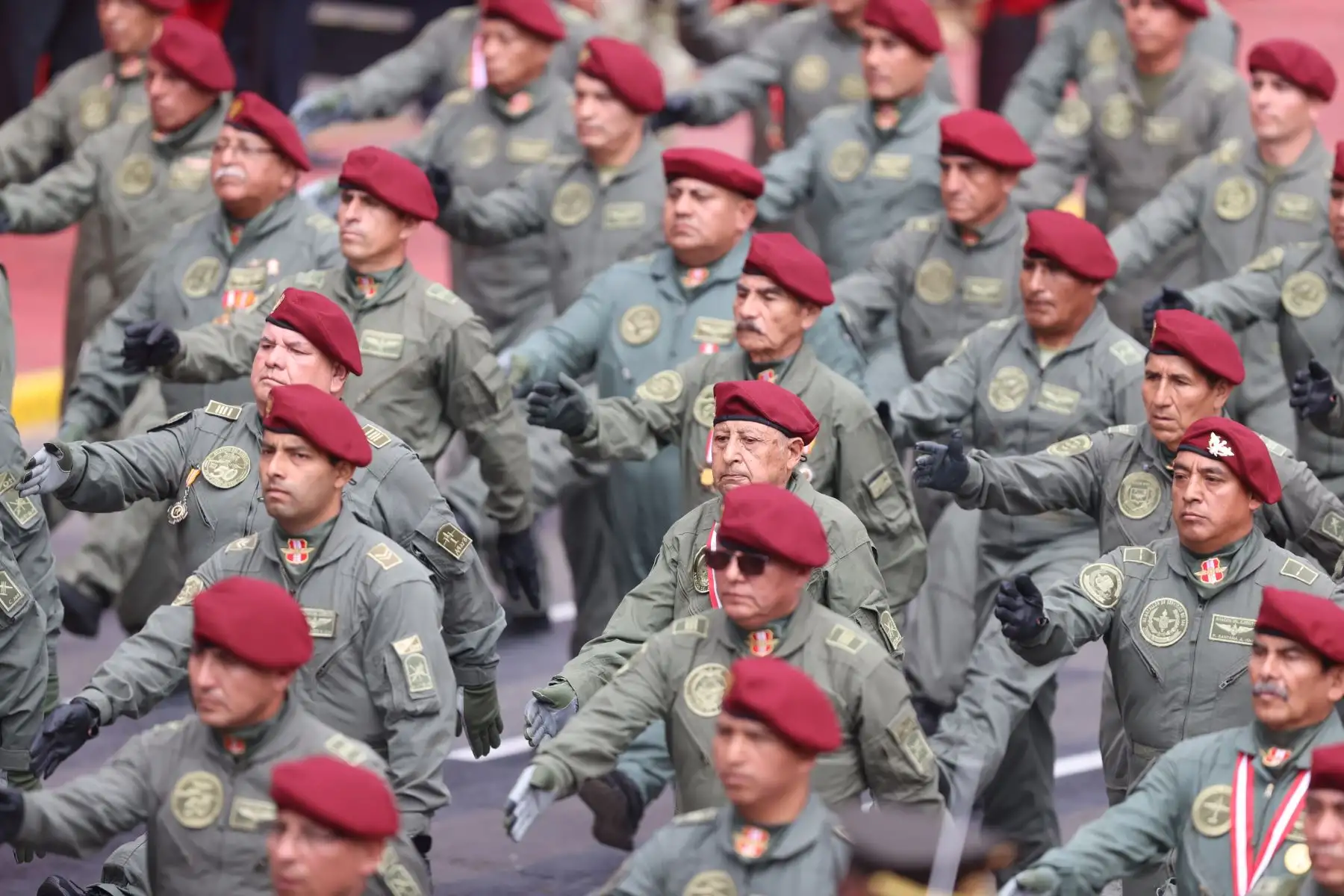 Compañía Veteranos con huella de guerra, en la Gran Parada y Desfile Cívico Militar 2023 que se realiza en la emblemática Avenida Brasil, como parte de los actos conmemorativos por el 202 aniversario de la Independencia Nacional del Perú. 
Foto: ANDINA/ Andrés Valle