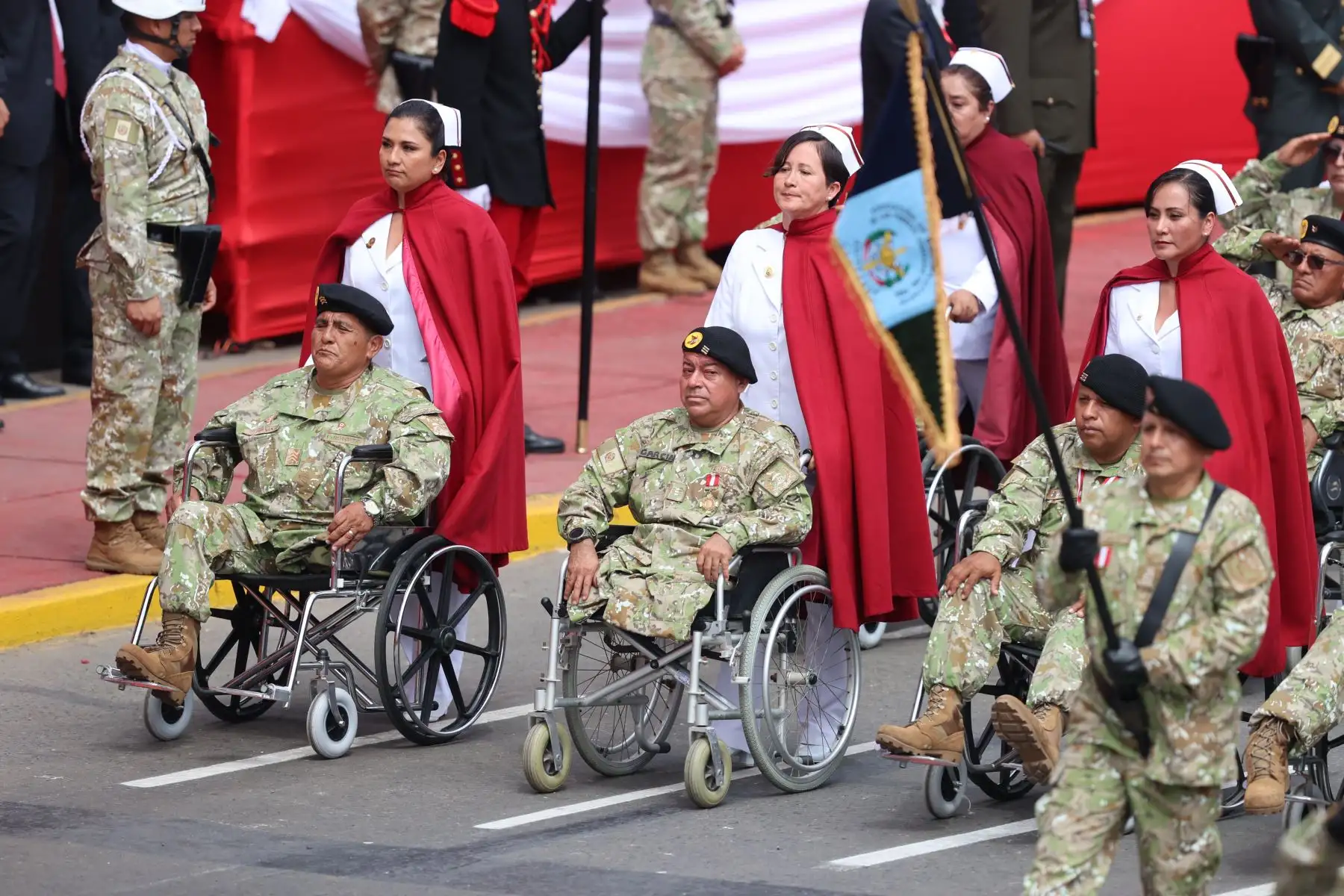 Compañía Veteranos con huella de guerra, en la Gran Parada y Desfile Cívico Militar 2023 que se realiza en la emblemática Avenida Brasil, como parte de los actos conmemorativos por el 202 aniversario de la Independencia Nacional del Perú. 
Foto: ANDINA/ Andrés Valle
