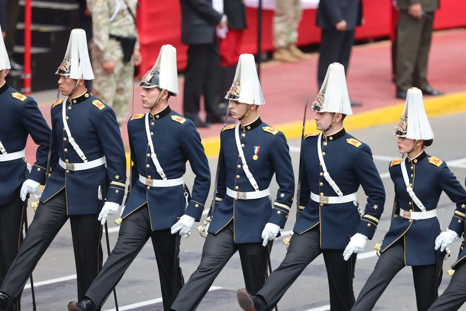 Delegaciones extranjeras de Chile, Ecuador y Brasil , en la Gran Parada y Desfile Cívico Militar 2023 que se realiza en la emblemática Avenida Brasil, como parte de los actos conmemorativos por el 202 aniversario de la Independencia Nacional del Perú. 
Foto: ANDINA/ Andrés Valle