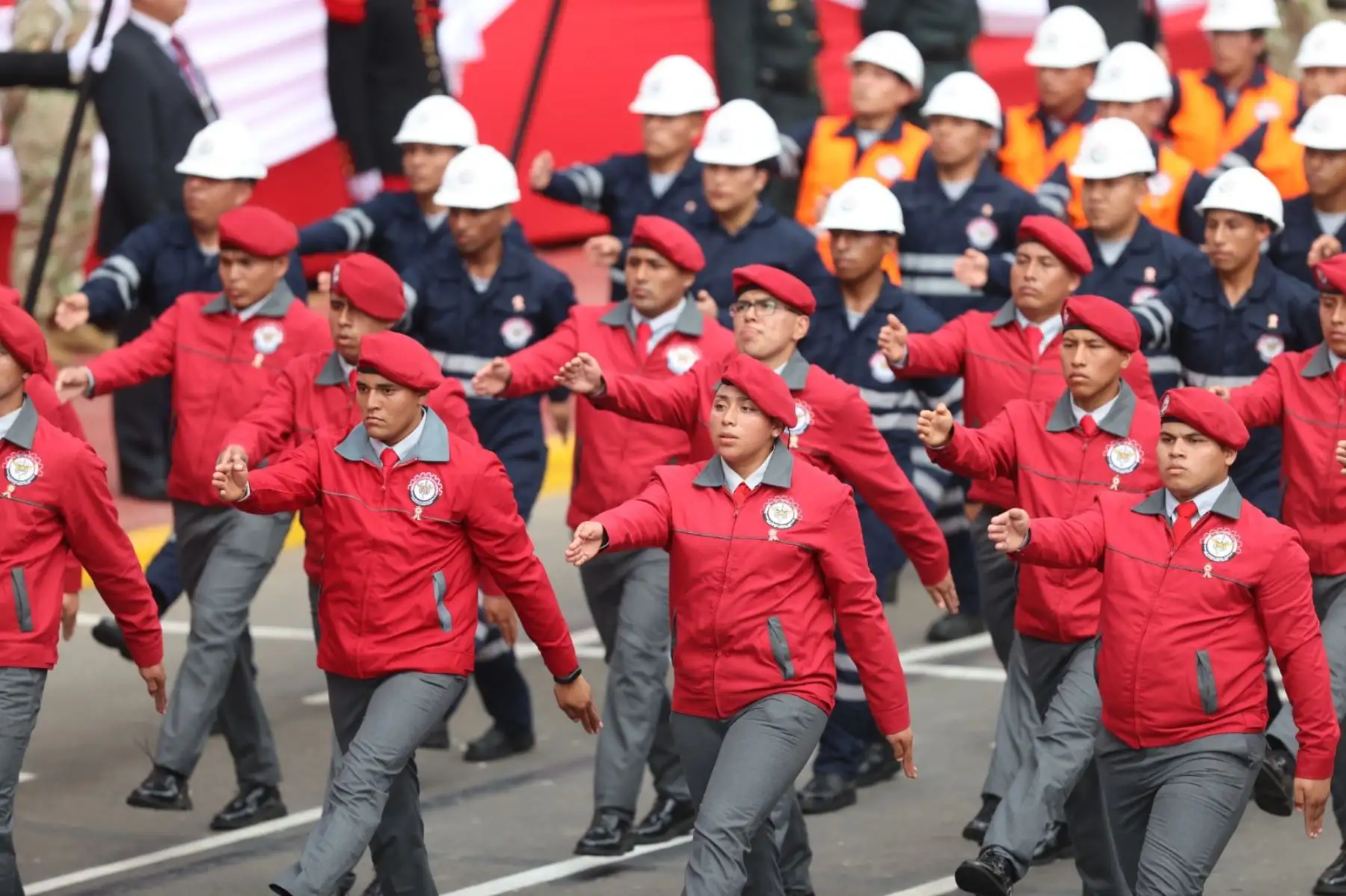 Instituto Tecnológico de las Fuerzas Armadas, en la Gran Parada y Desfile Cívico Militar 2023 que se realiza en la emblemática Avenida Brasil, como parte de los actos conmemorativos por el 202 aniversario de la Independencia Nacional del Perú. 
Foto: ANDINA/ Andrés Valle