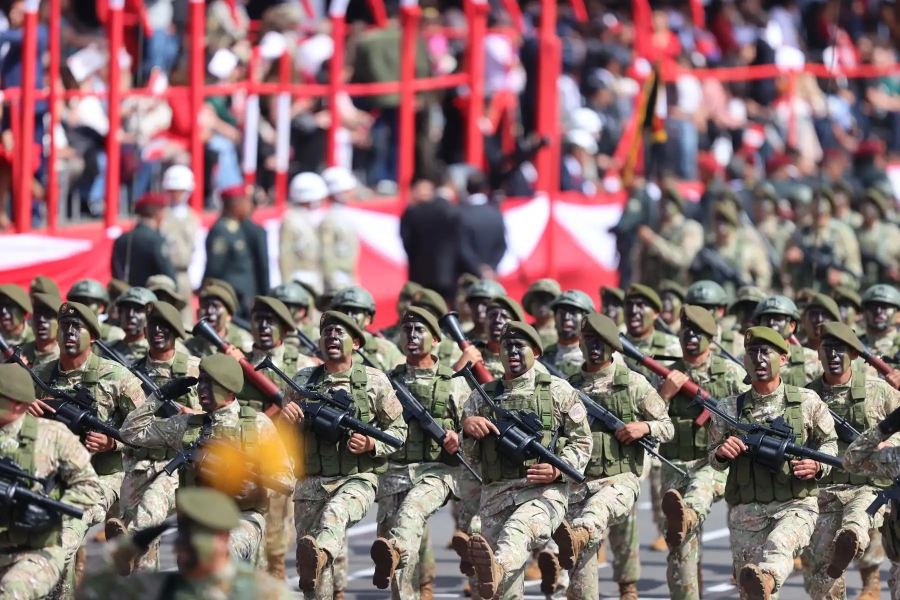 Ejercito del Perú, en la Gran Parada y Desfile Cívico Militar 2023 que se realiza en la emblemática Avenida Brasil, como parte de los actos conmemorativos por el 202 aniversario de la Independencia Nacional del Perú. 
Foto: ANDINA/ Andrés Valle