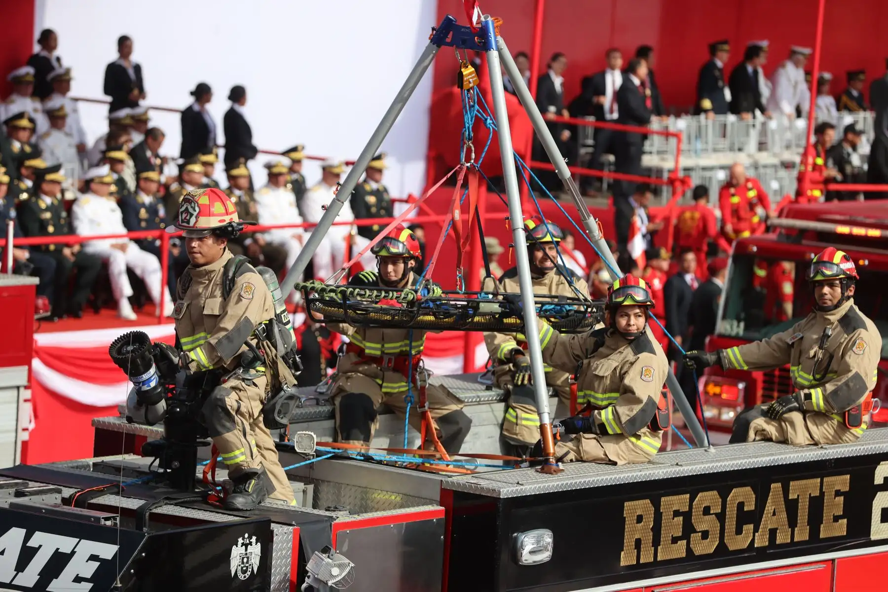 Unidades de la Marina de Guerra, FAP, EP y PNP en la Gran Parada y Desfile Cívico Militar 2023 que se realiza en la emblemática Avenida Brasil, como parte de los actos conmemorativos por el 202 aniversario de la Independencia Nacional del Perú. Foto: ANDINA/ Andrés Valle