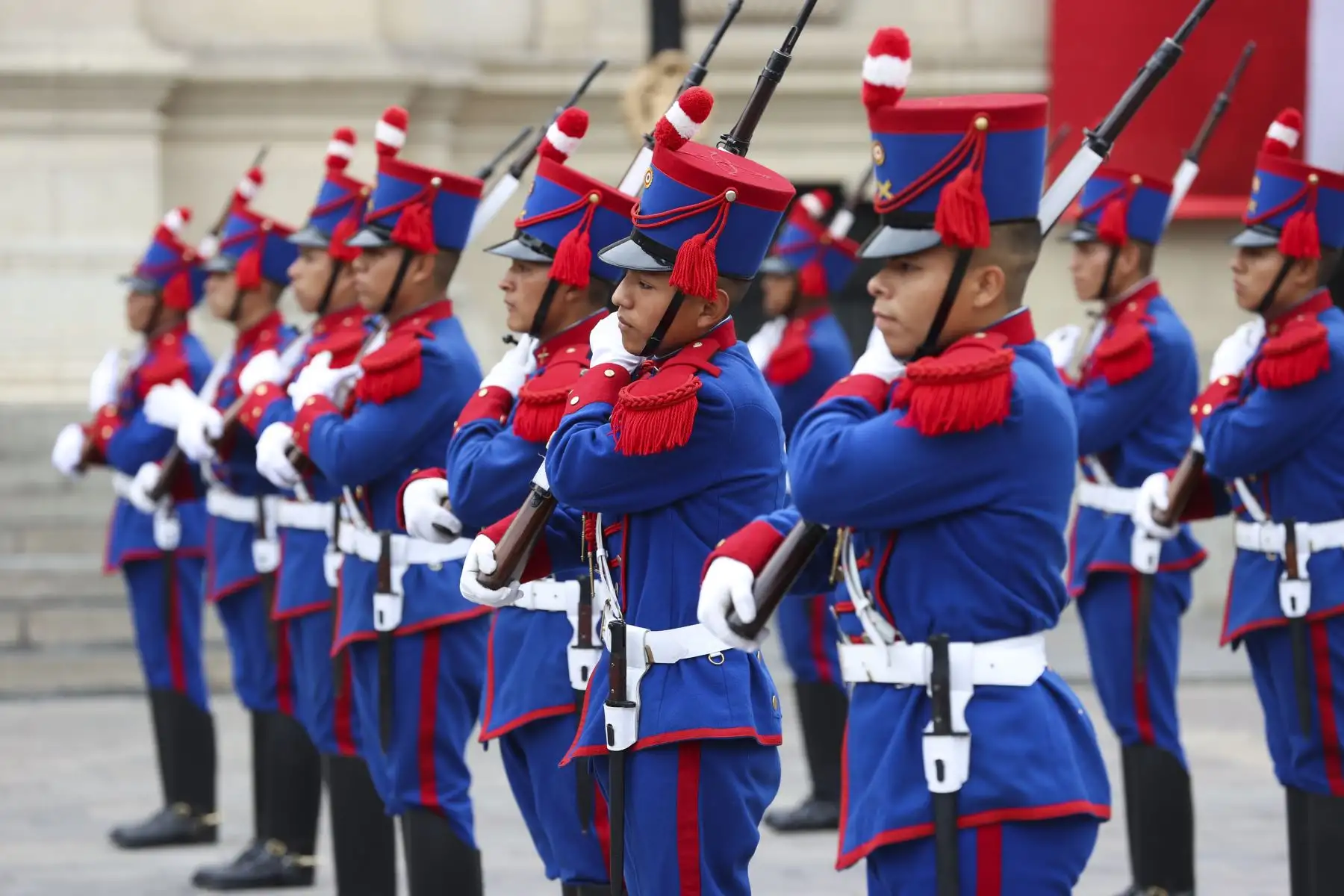 Hoy en día, el Cambio de Guardia es muy popular, sobre todo para el turismo nacional e internacional, que se ha incrementado bastante desde
los años 90 del siglo XX.
Foto: ANDINA/Prensa Presidencia