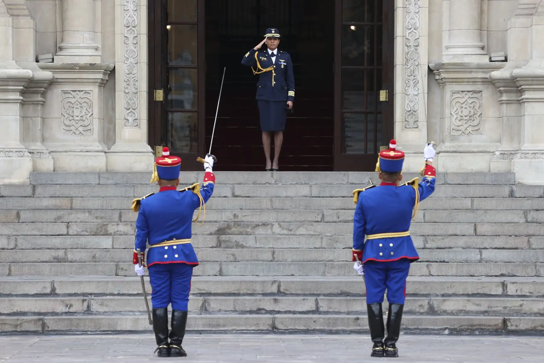 Hoy en día, el Cambio de Guardia es muy popular, sobre todo para el turismo nacional e internacional, que se ha incrementado bastante desde
los años 90 del siglo XX.
Foto: ANDINA/Prensa Presidencia