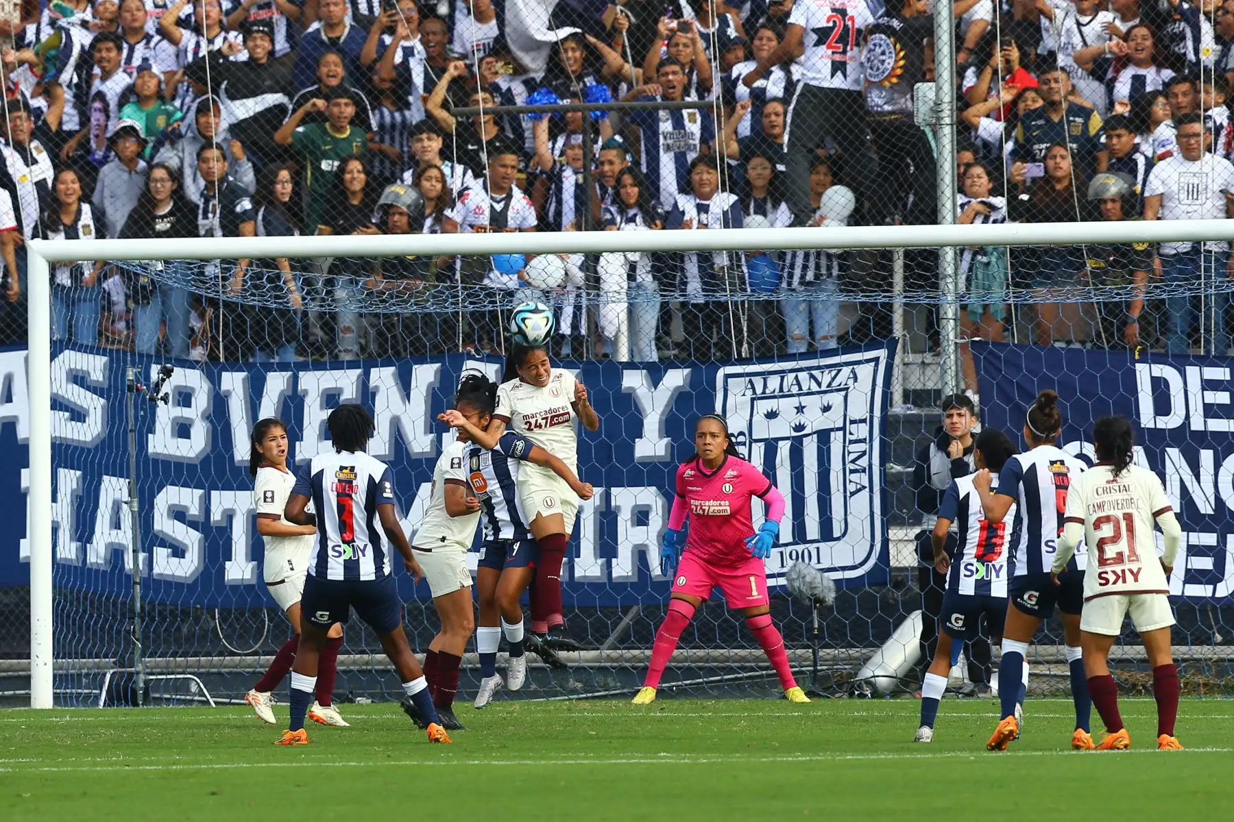 Alianza Lima vs. Universitario  en Matute por el Clásico de la Liga Femenina 2023