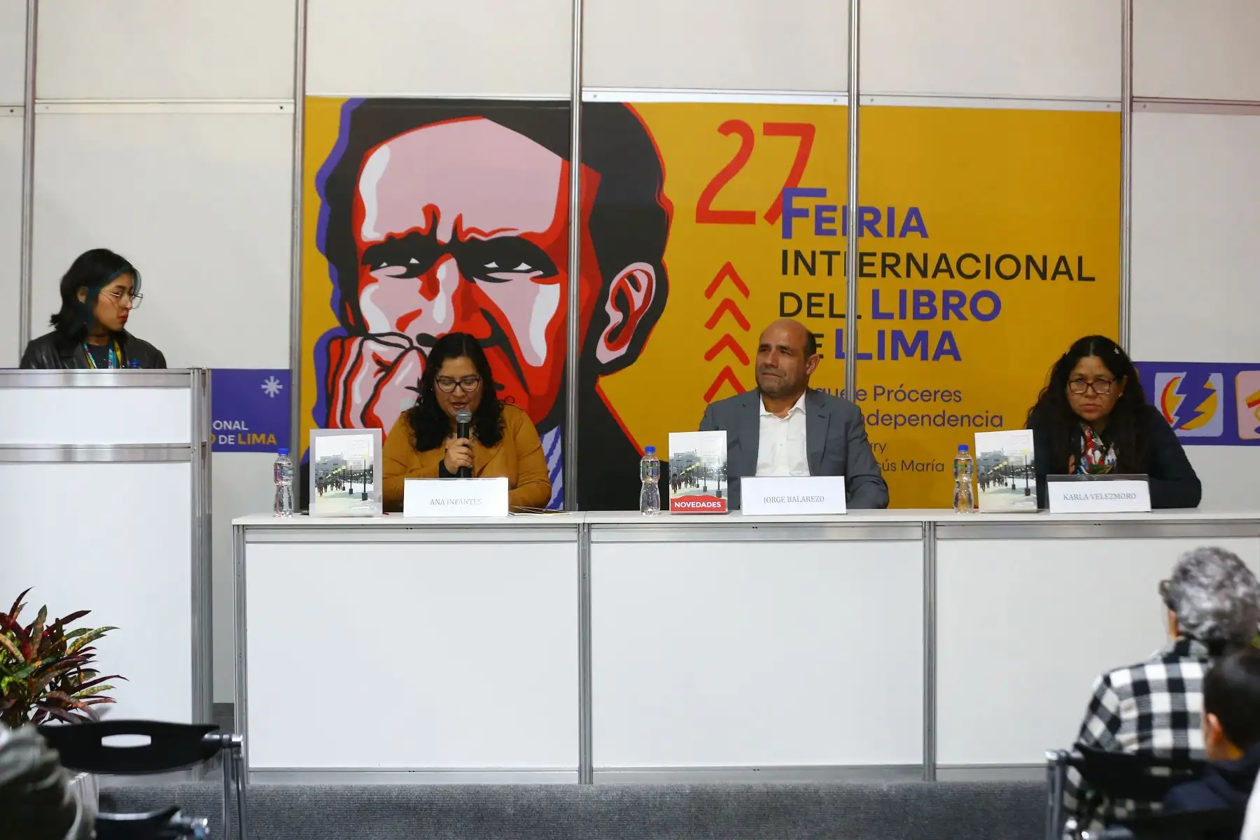 Presentación del poemario “¿Por qué un no a la vida?” del autor Jorge Félix Balarezo Rengifo. El libro es editado por Editora Perú y presentado en la Feria Internacional del Libro de Lima.
Foto: ANDINA/ Eddy Ramos