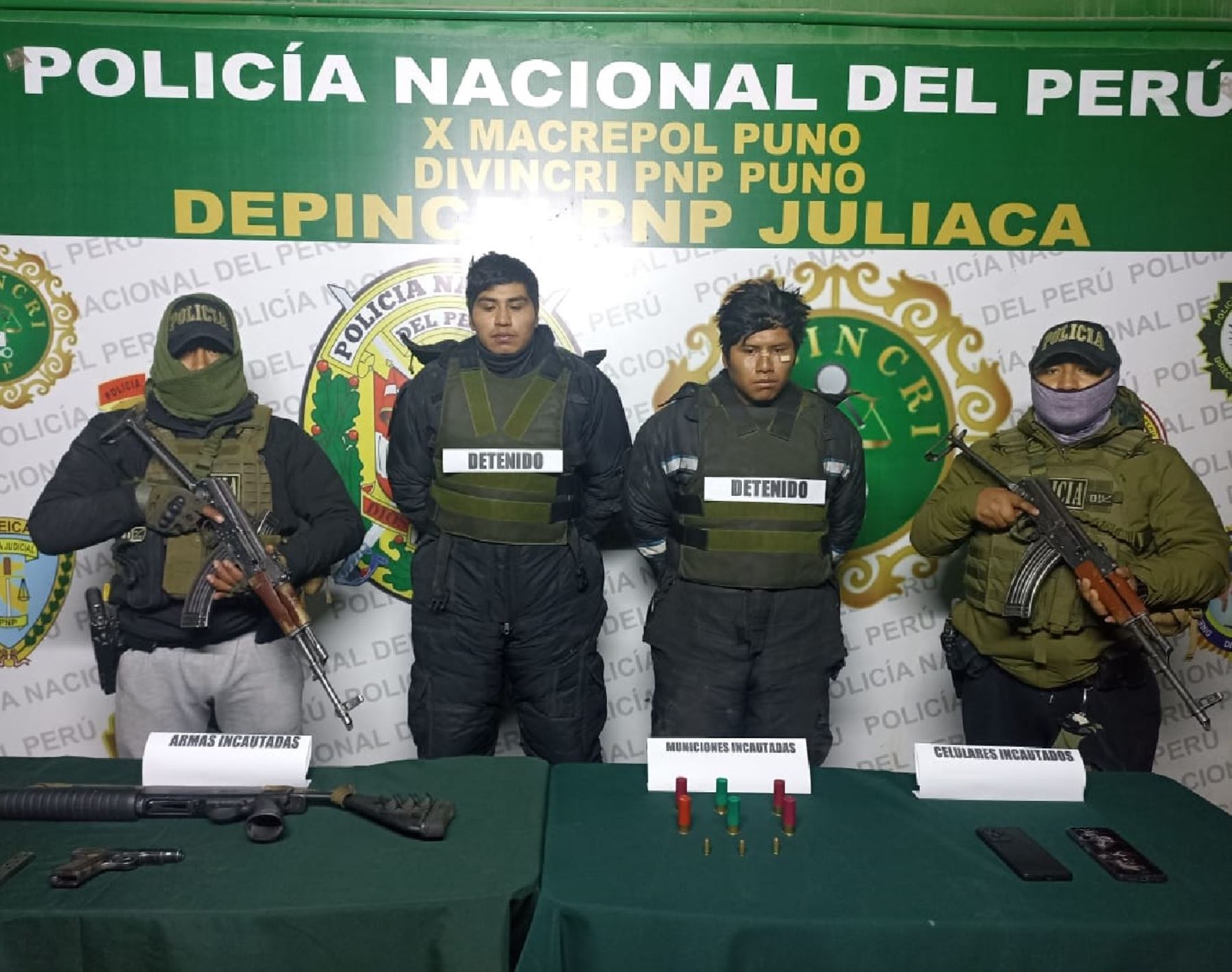 Policía Nacional de Puno capturó a dos presuntos integrantes de la banda criminal "Los blindados" que asaltaba a los mineros artesanales que operan en el centro poblado La Rinconada. ANDINA/Difusión