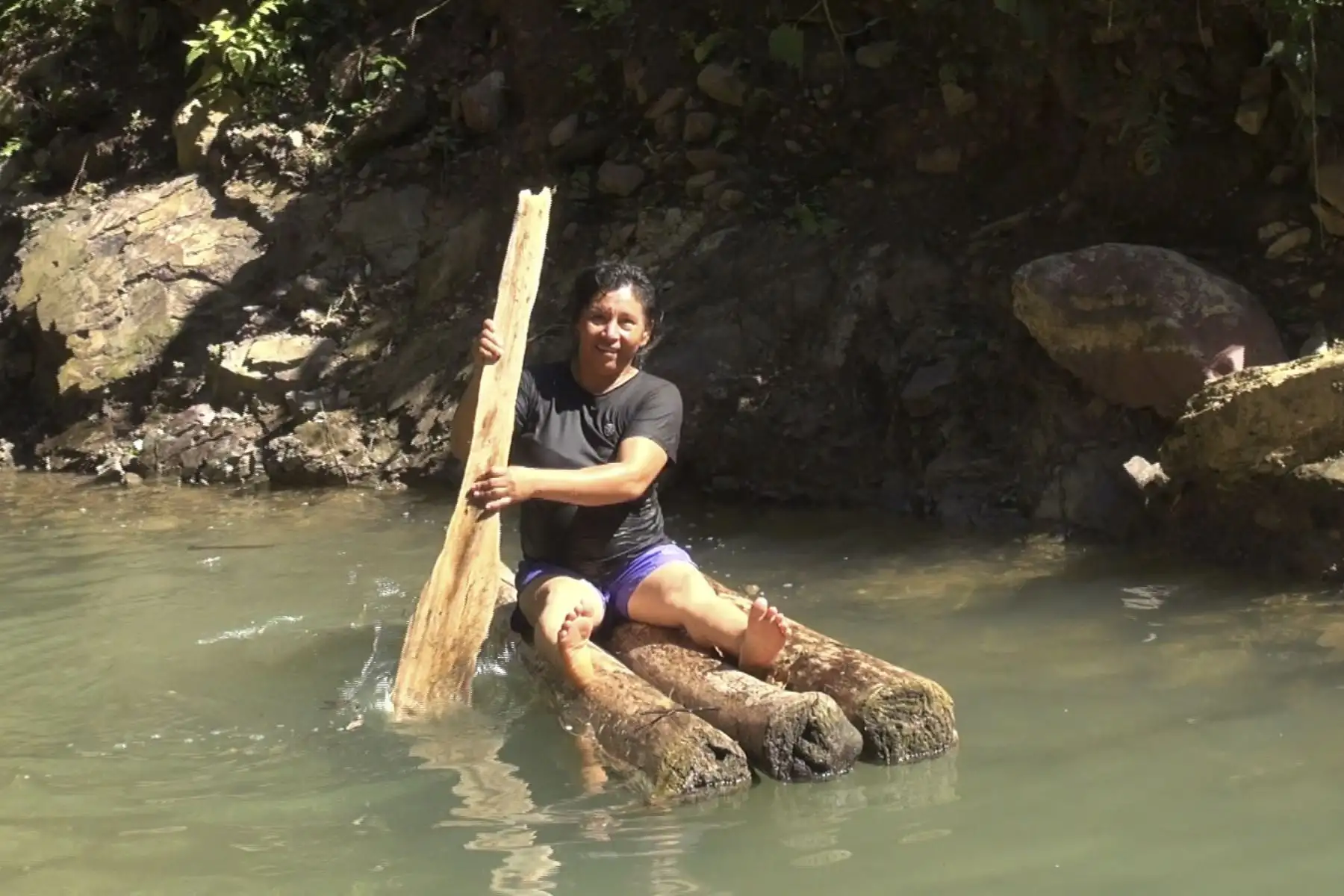 El emprendimiento ofrece visita a la catarata de masoterapia natural, paseo en bote, canchas de vóley y fútbol, entre otros servicios. Foto: ANDINA/difusión.