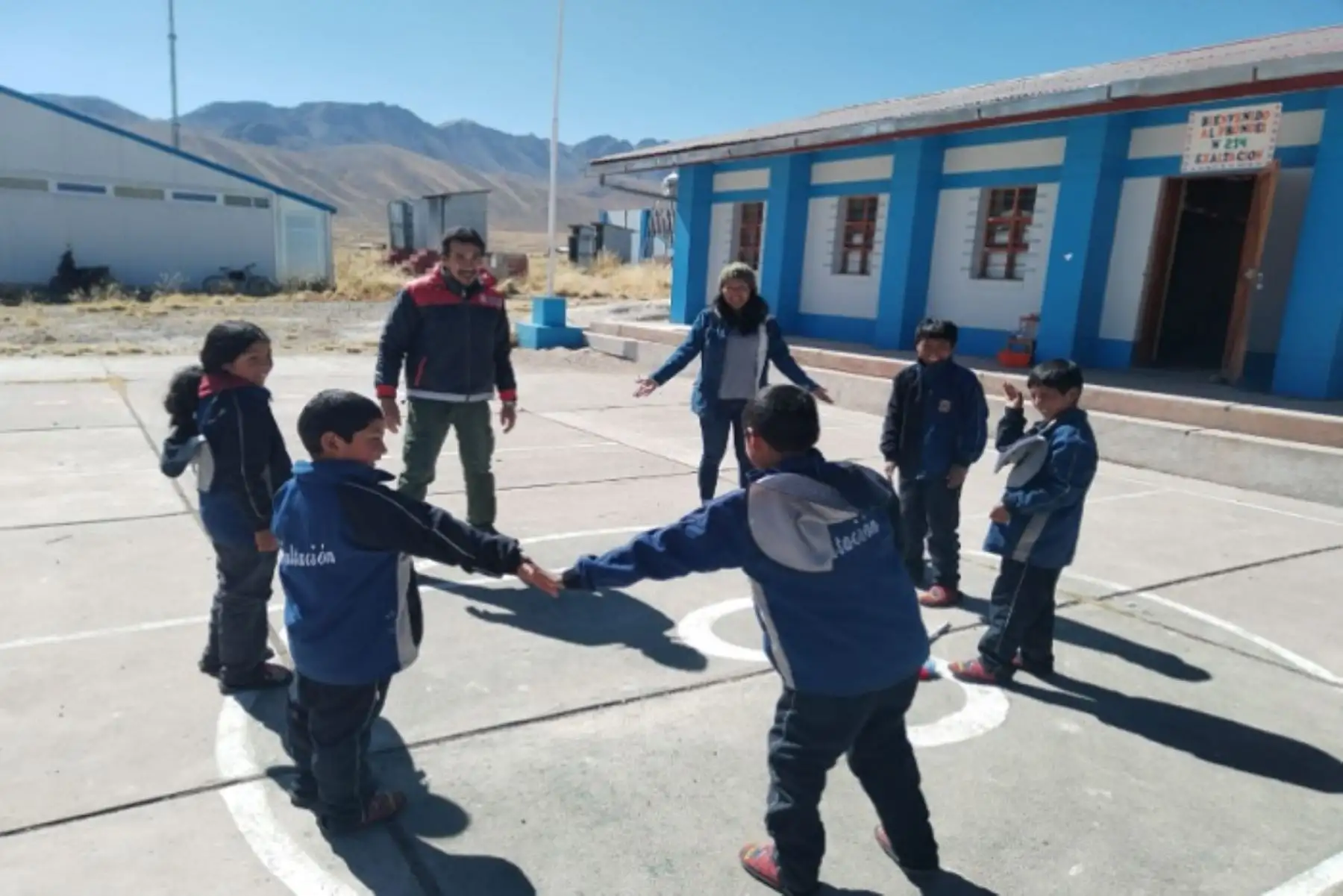 Estudio del Mnedu identificó los niveles de riesgo en que se encuentran 31, 577 locales educativos públicos frente a las heladas, así como 12, 576 colegios ante el friaje.