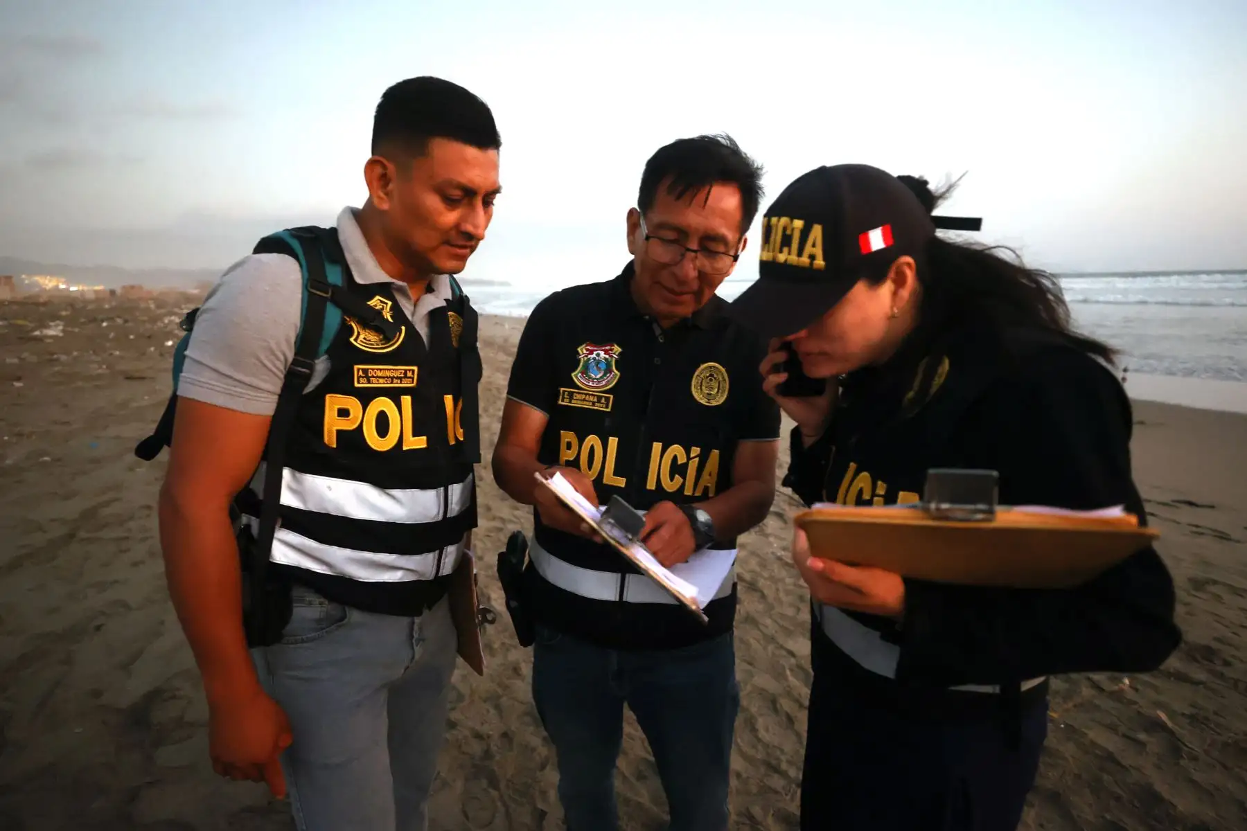 A través de un comunicado, el OEFA informó que está realizando acciones de supervisión por la presencia de hidrocarburos en las playas Cavero y Delfines, en el distrito de Ventanilla, provincia del Callao, vecino a Lima, tras las denuncias realizadas por vecinos y pescadores de la zona.
Foto: ANDINA/ Vidal Tarqui
