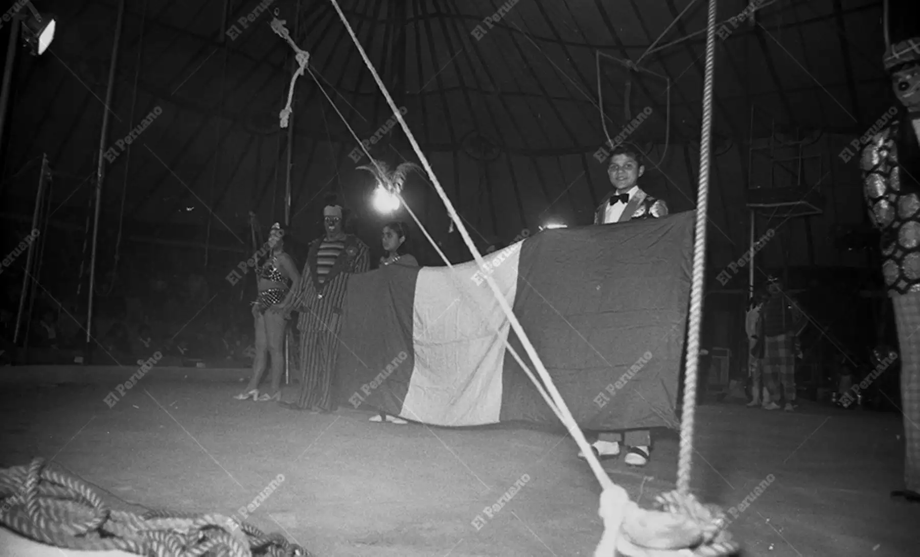 Lima - 28 julio 1975 / Reportaje a los circos por Fiestas Patrias. Foto: Archivo Histórico de El Peruano