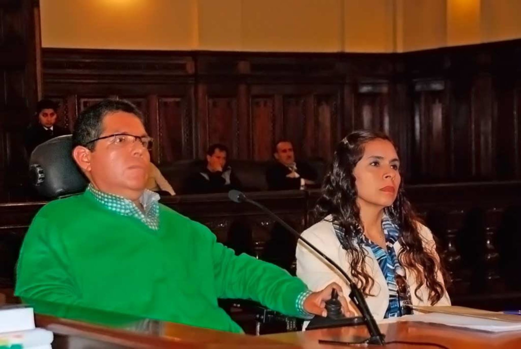 Excongresista Michael Urtecho y su esposa Claudia Gonzales INTERNET/Medios
