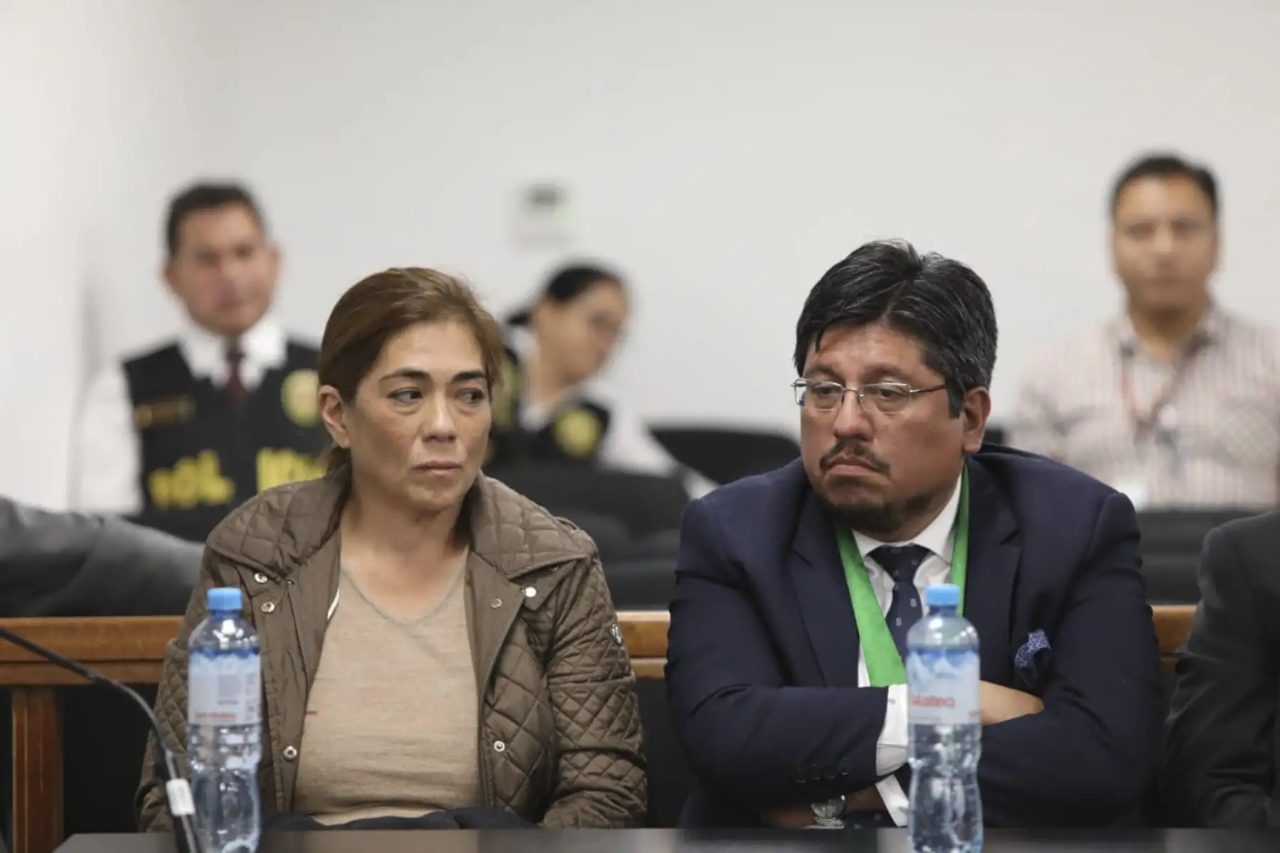 El juez Raúl Justiniano, del Octavo Juzgado de Investigación Preparatoria, anuncia la resolución para resolver el pedido pedido fiscal de 36 meses de prisión preventiva para la empresaria Sada Goray, el periodista Mauricio Fernandini y otros investigados.
Foto: ANDINA/Pode Judicial