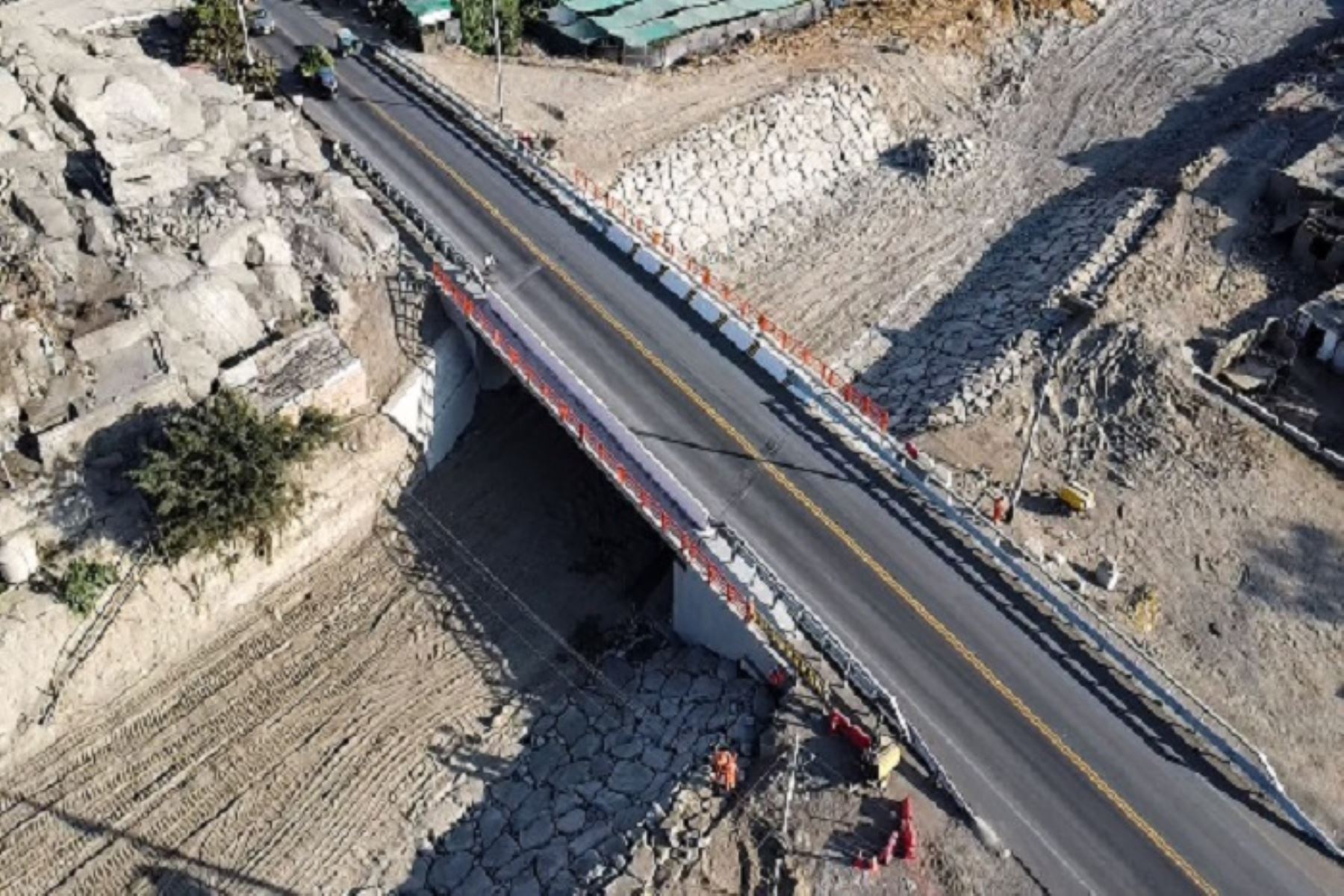 El puente Sechín, cuya longitud es de 20.8 metros, demandó un inversión aproximada de S/ 11.3 millones.
