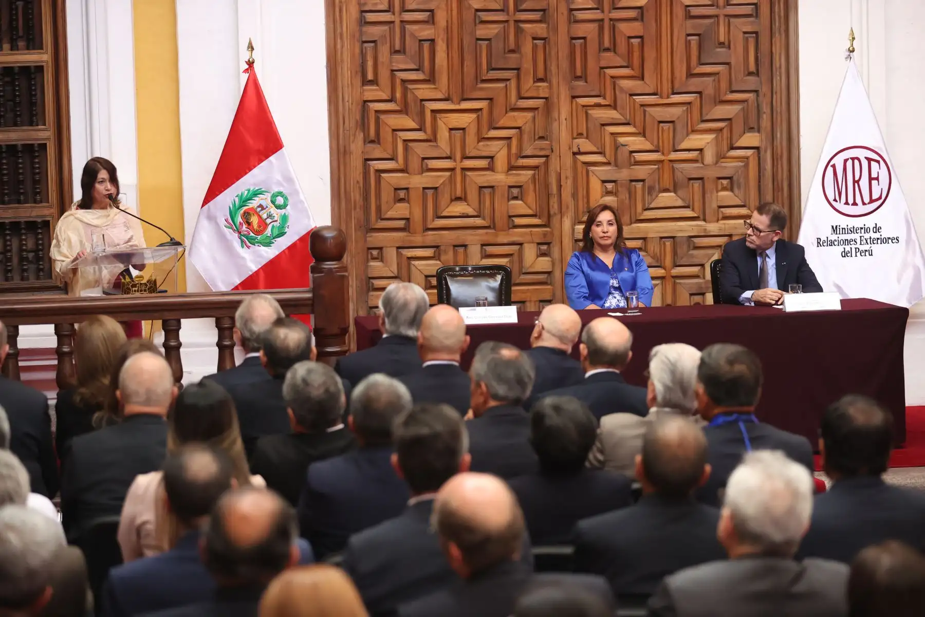 La presidenta de la República, Dina Boluarte, participa en la ceremonia de conmemoración del 202 aniversario de creación del Ministerio de Relaciones Exteriores. Foto:ANDINA/Juan Carlos Guzmán