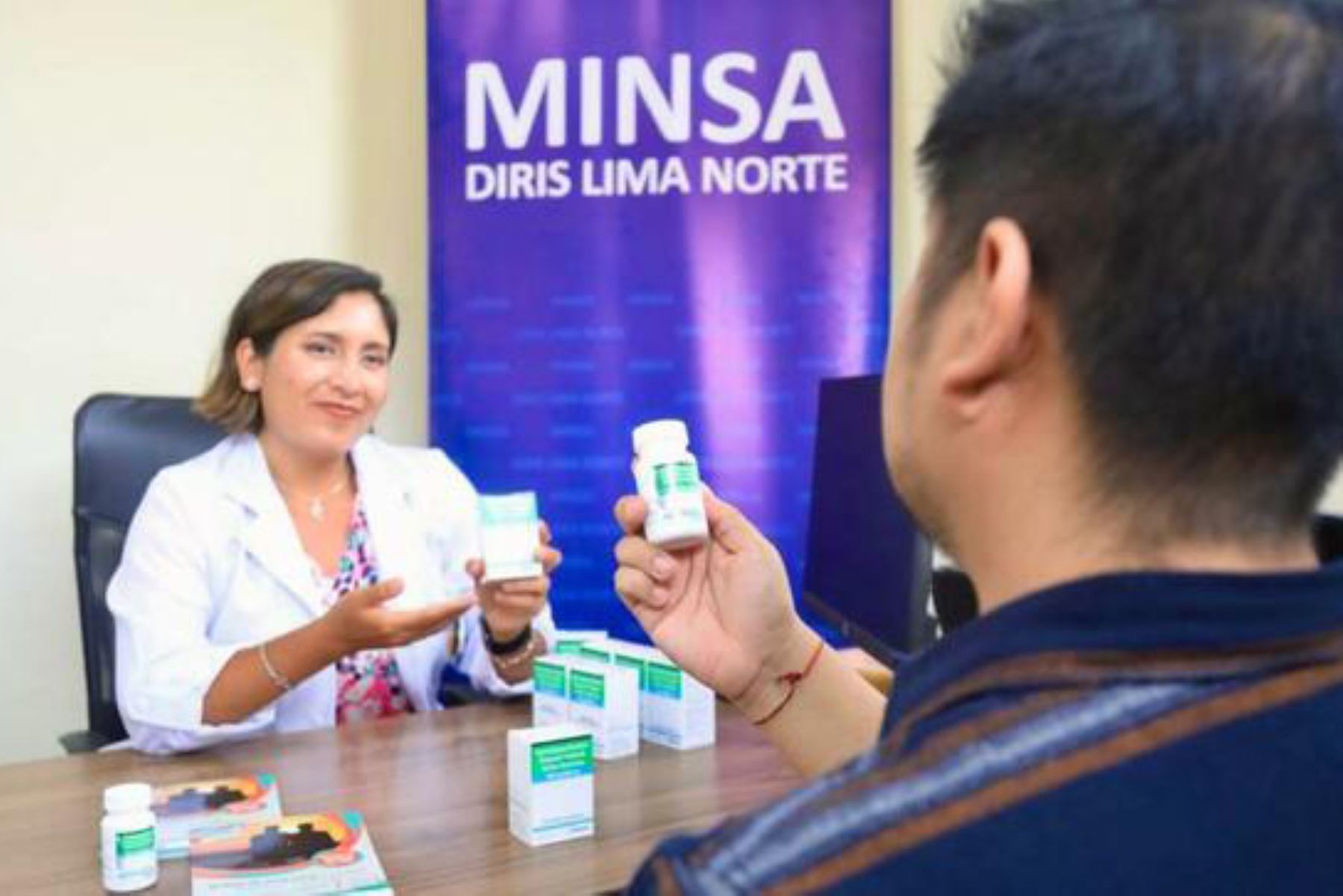 El consumo del fármaco reduciría hasta en un 92 % la probabilidad de contraer la infección por el VIH durante las relaciones sexuales. Foto: Minsa