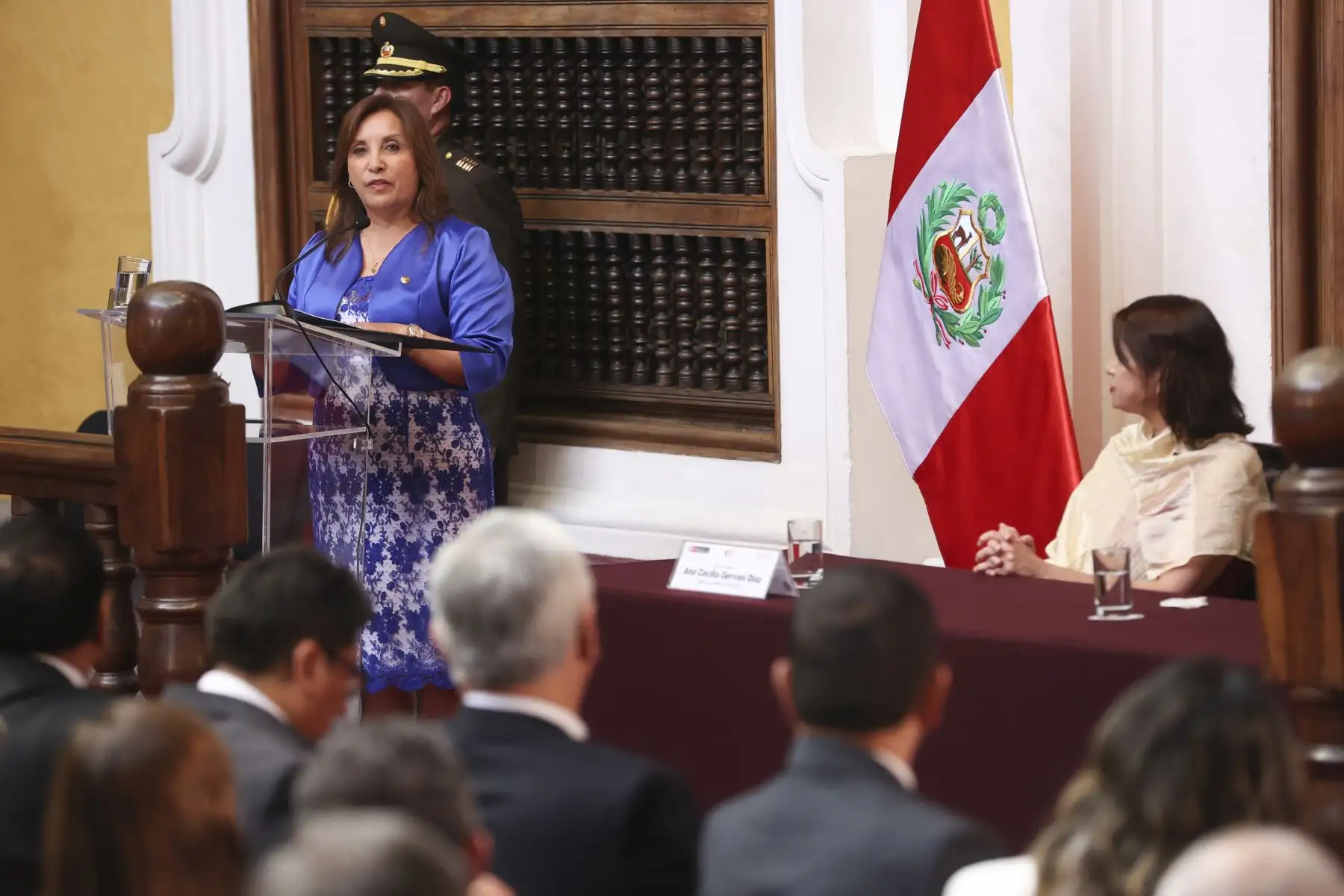Presidenta de la república, Dina Ercilia Boluarte Zegarra, asiste a la ceremonia de conmemoración por el 202.° aniversario de creación del Ministerio de Relaciones Exteriores. Foto: ANDINA/Prensa Presidencia