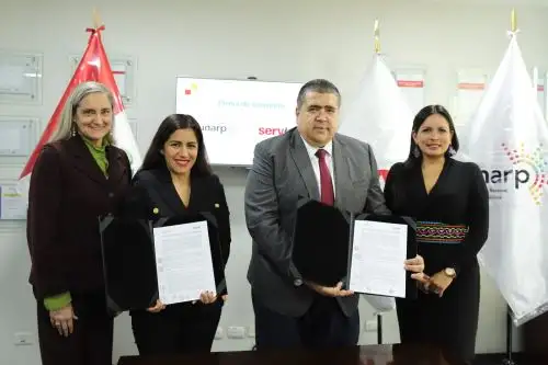 Convenio permitirá desarrollar actividades de capacitación para servidores de Sunarp y Servir. Foto: SUNARP/Difusión.