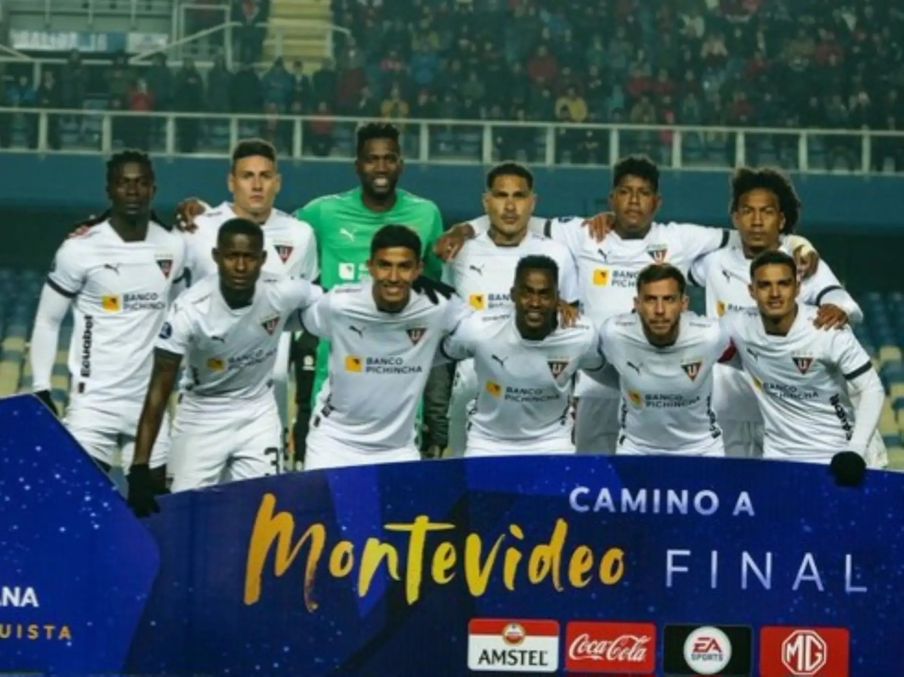 Paolo Guerrero de Liga de Quito anota un gol, en un partido de los octavos de final de la Copa Sudamericana entre Ñublense y Liga de Quito en el estadio de Concepción en Concepción (Chile). Foto: @LDU_Oficial