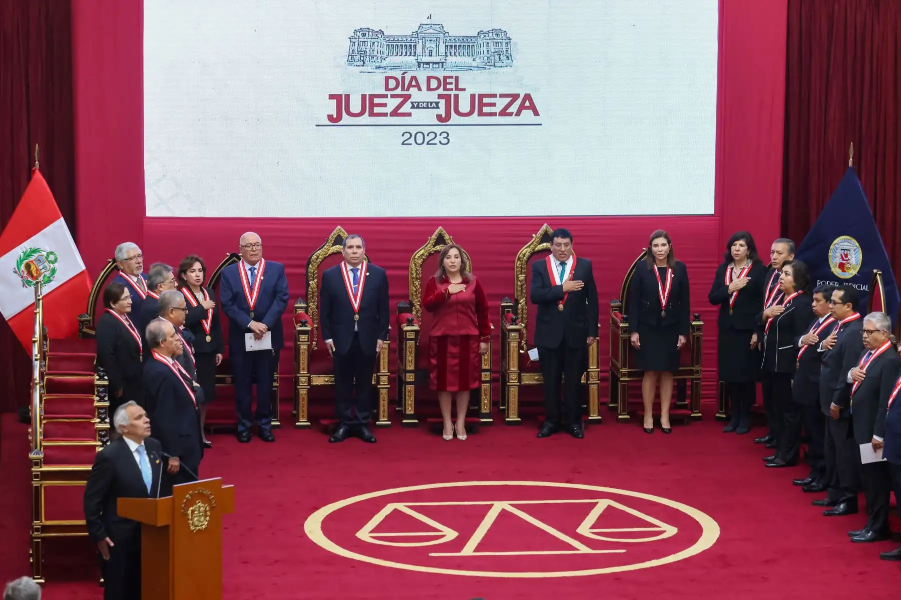 presidenta Dina Ercilia Boluarte Zegarra participa de la ceremonia por el Día del Juez y la Jueza, que se realiza en el Palacio Nacional de Justicia.Foto:ANDINA/ Prensa Presidencia