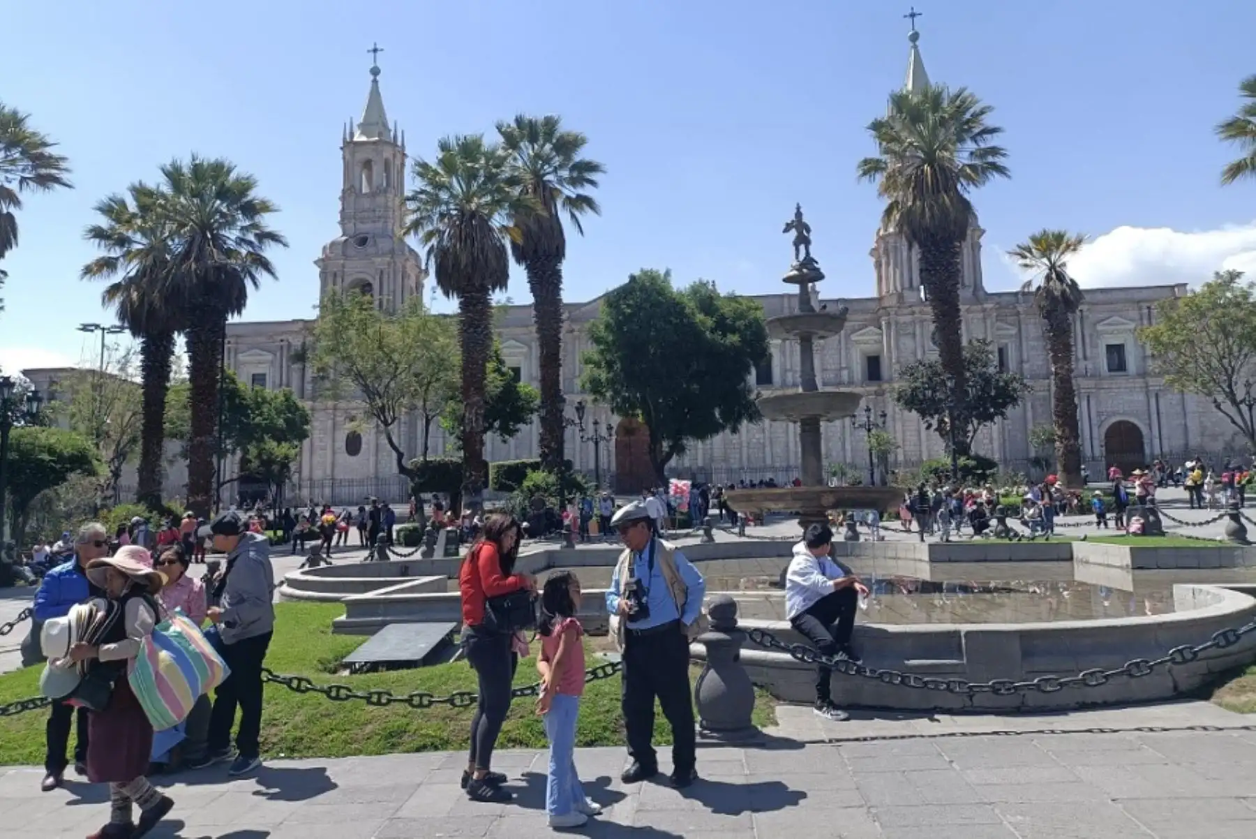 Plaza de Armas de la ciudad de Arequipa, en el sur peruano. Foto: INTERNET/Medios