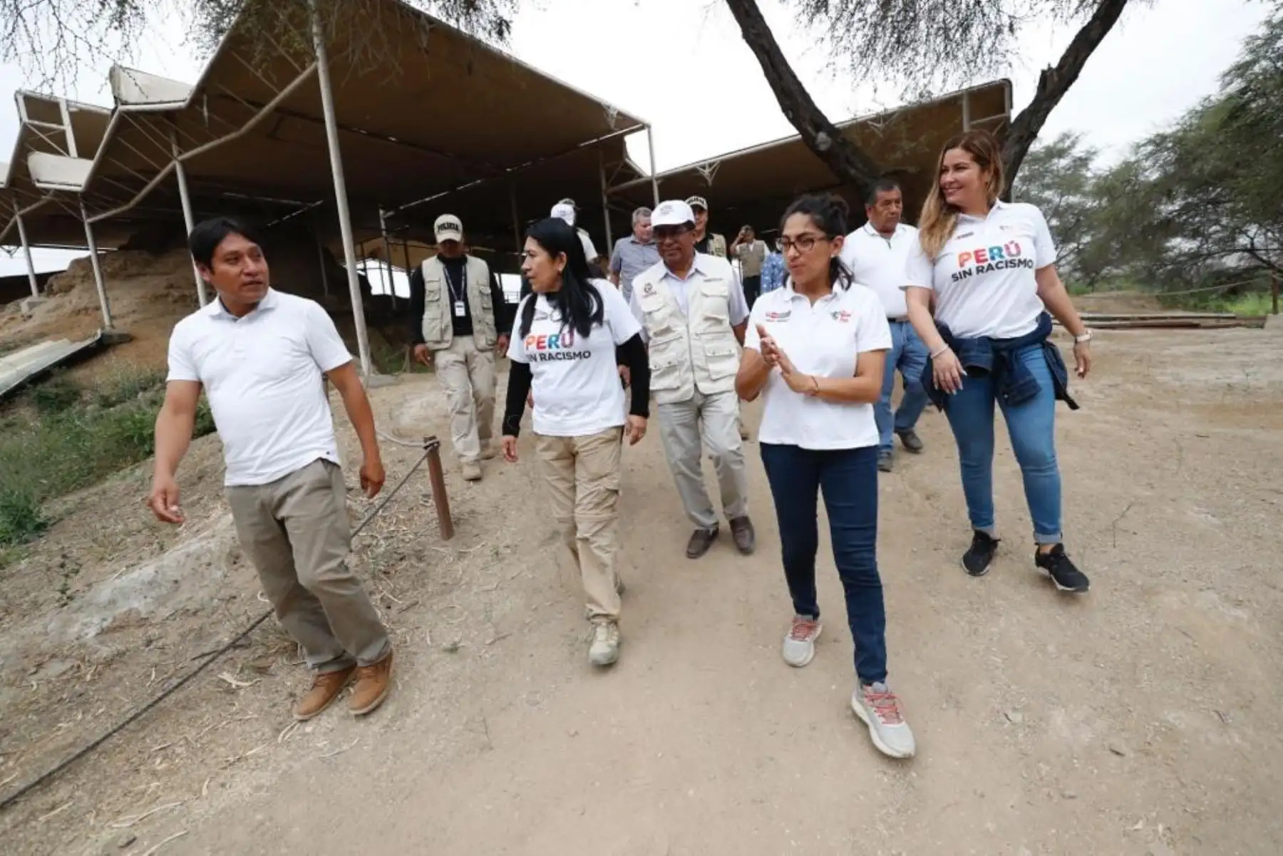 La ministra de Cultura, Leslie Urteaga Peña, llegó a la ciudad de Chiclayo para visitar los museos de la región y reunirse con las autoridades locales para conocer la situación de los sitios arqueológicos y articular acciones para su preservación. Foto:Ministerio de Cultura