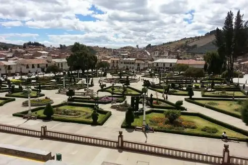 Plaza de Armas de la ciudad de Huamachuco, en la región La Libertad.