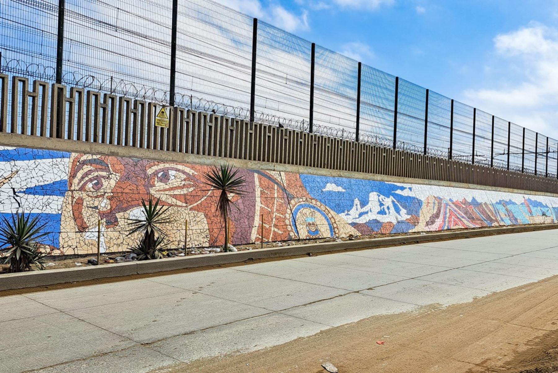 Villa El Salvador: inauguran mural de mosaicos con imágenes emblemáticas del Perú | Noticias | Agencia Peruana de Noticias Andina
