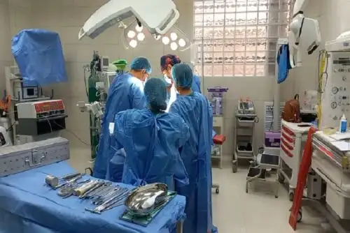 Profesionales del Hospital Jerusalén que practicó esta compleja cirugía efectuará entre 4 a 6 intervenciones qurúrgicas por semana.