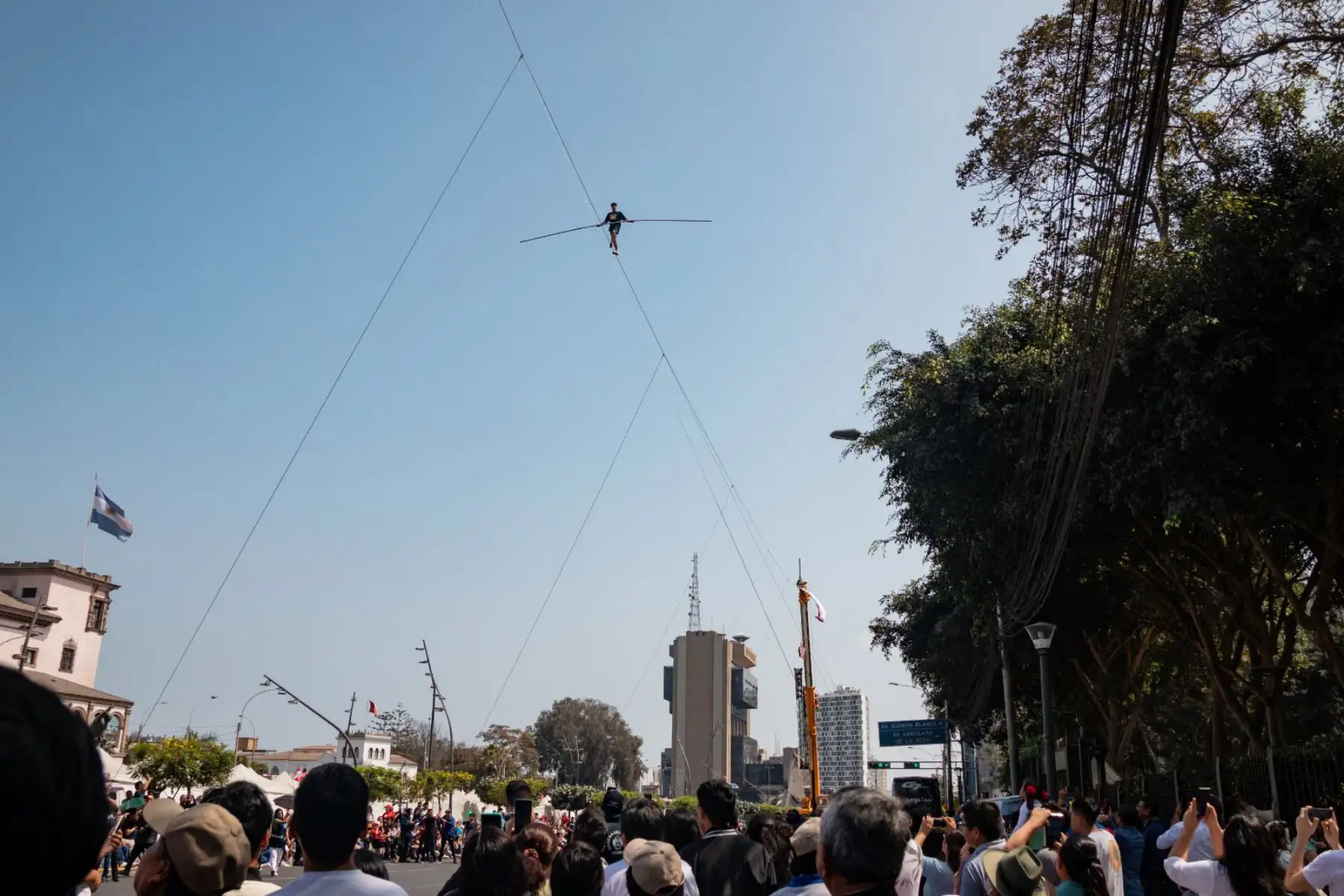 La tradicional actividad dominical organizada por la Municipalidad de Lima, a través de la Gerencia de Cultura, contó con la participación de 14 circos nacionales y extranjeros que vienen desarrollando la temporada de Fiestas Patrias en nuestra capital. Foto:Difusión