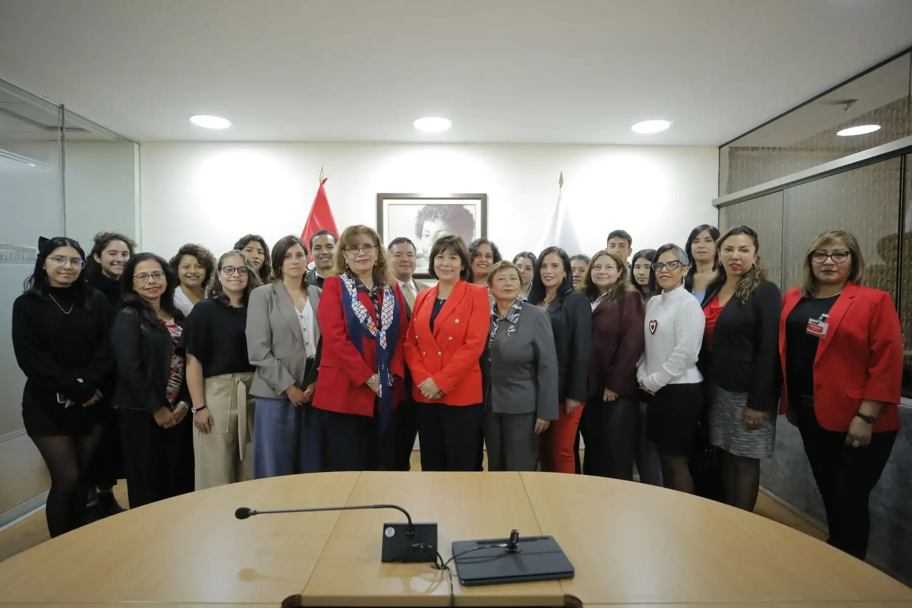 Con el objetivo de generar una intervención que contribuya con el 
trabajo en contra del hostigamiento sexual entre jóvenes alumnos de 
universidades, el Ministerio de la Mujer y Poblaciones Vulnerables 
(MIMP) pone en marcha el curso virtual denominado “Previniendo el 
hostigamiento sexual en la universidad”, una iniciativa para trabajar 
con estudiantes de universidades públicas y privadas en todo el país y 
desarrollar una propuesta que promueva la prevención del hostigamiento 
sexual.
Foto: ANDINA/MIMP