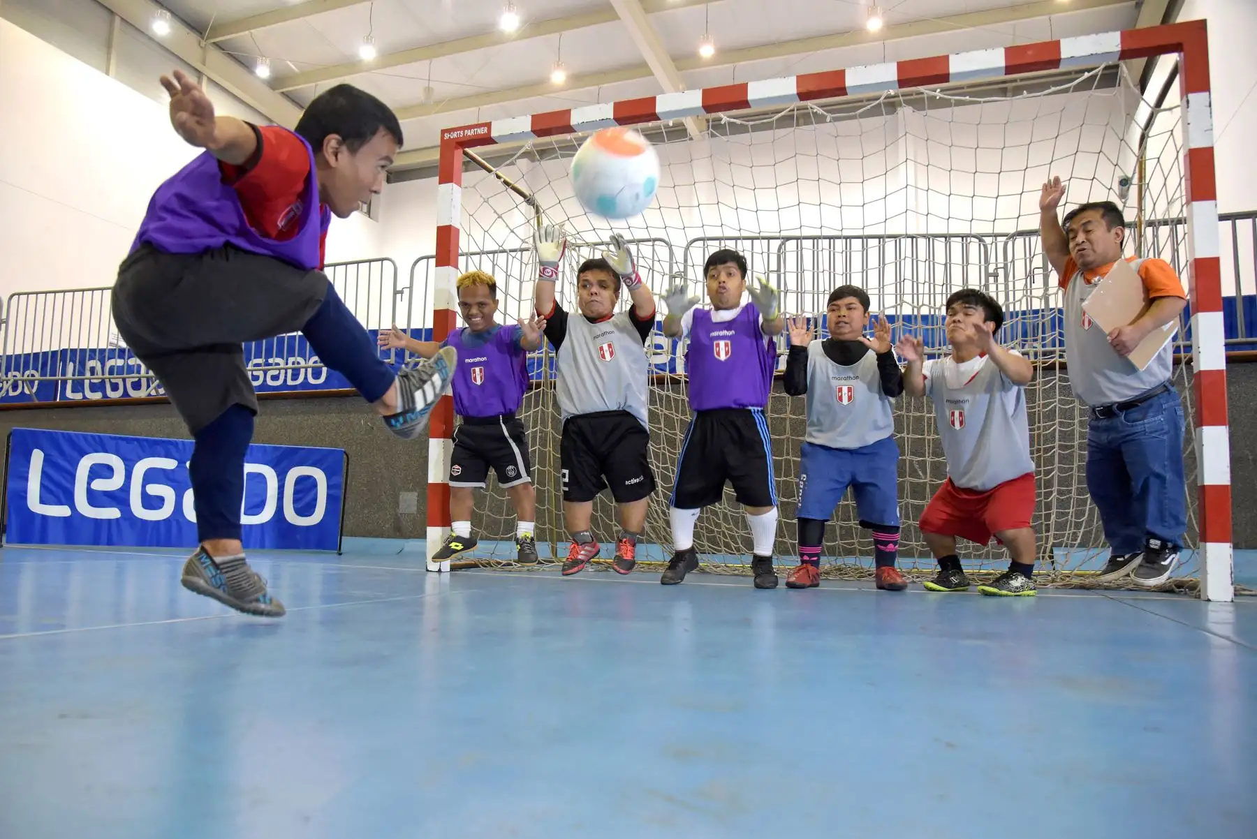 Esta será la primera Copa Mundial que se organizará en la historia del fútbol de talla baja y Argentina será sede de este inédito certamen que congregará a 20 países, en noviembre próximo. Foto: ANDINA/ Legado