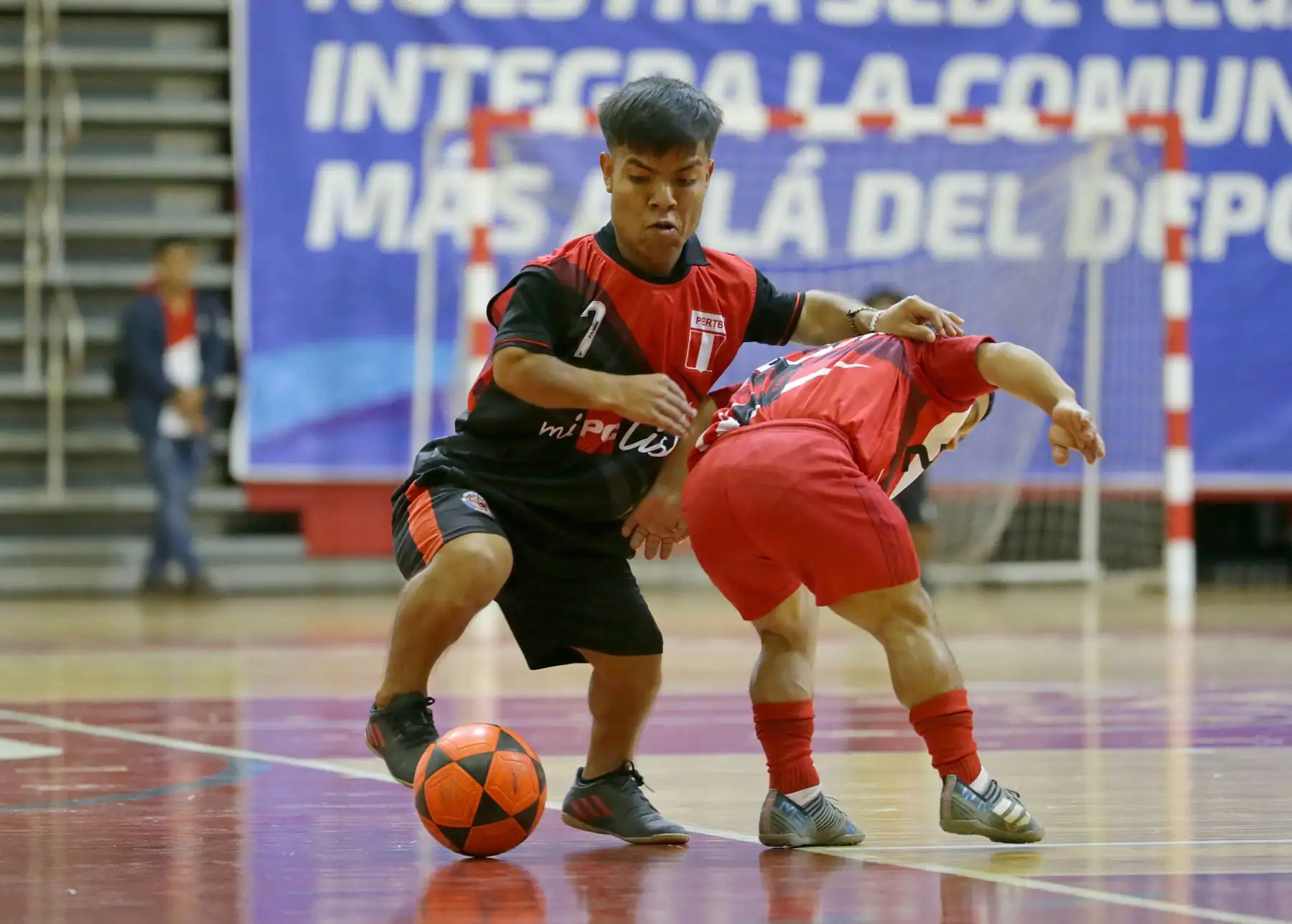 Selección Peruana de Talla Baja se prepara en Legado Videna con chalecos GPS para obtener mejores rendimientos, el equipo nacional comienza una aventura histórica que se pondrá a prueba en noviembre. Foto: ANDINA/ Legado