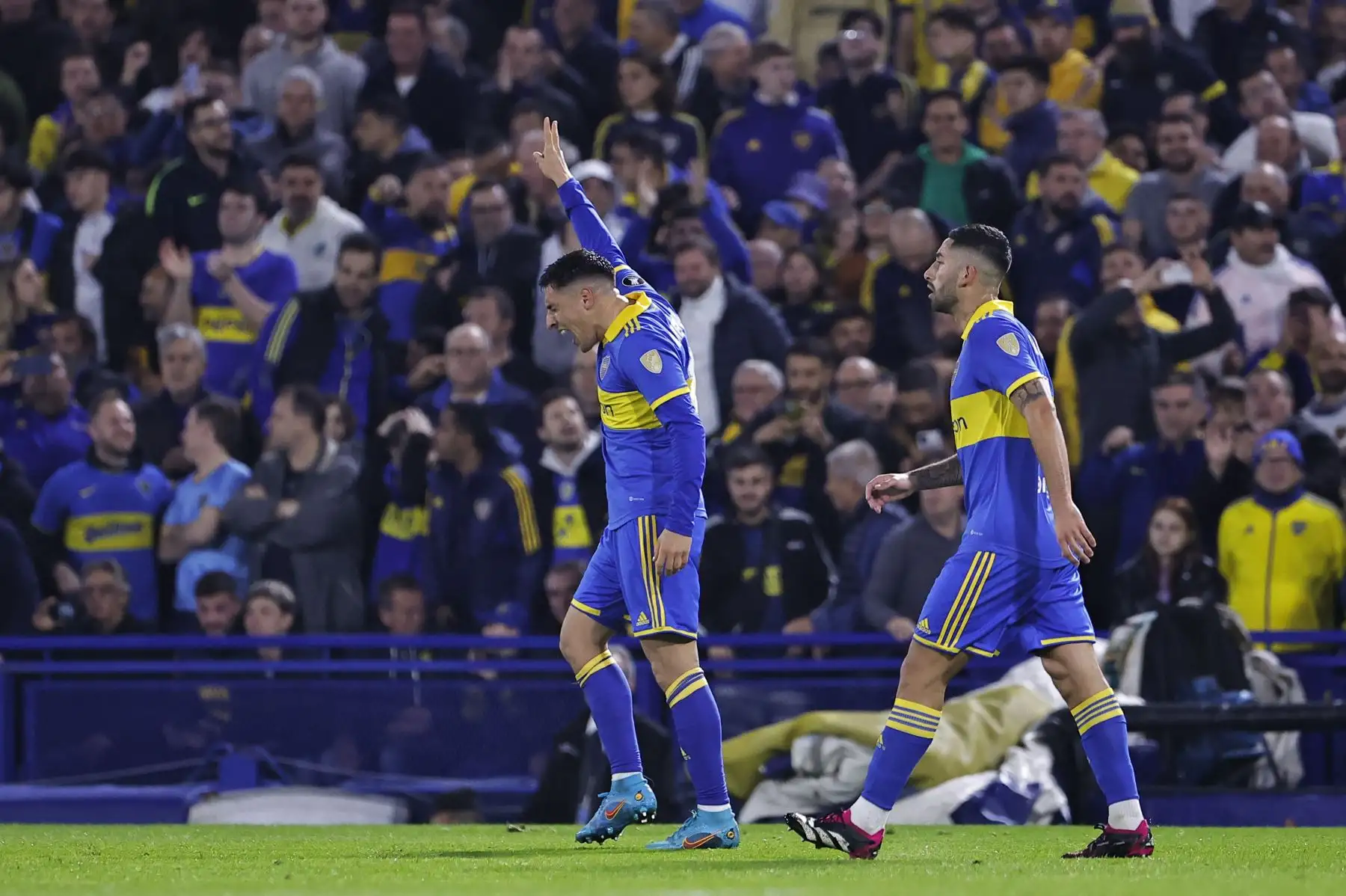 Miguel Merentiel de Boca celebra un gol hoy, en un partido de los octavos de final de la Copa Libertadores entre Boca Juniors y Club Nacional en el estadio La Bombonera en Buenos Aires, Argentina. 
Foto: EFE