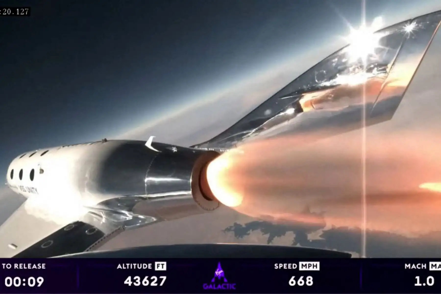 Esta imagen fija tomada de un video de Virgin Galactic el 10 de agosto de 2023 muestra el lanzamiento de la misión privada de astronautas de Virgin Galactic Galactic 02, en Spaceport America en Truth or Consequences, Nuevo México. Foto: AFP