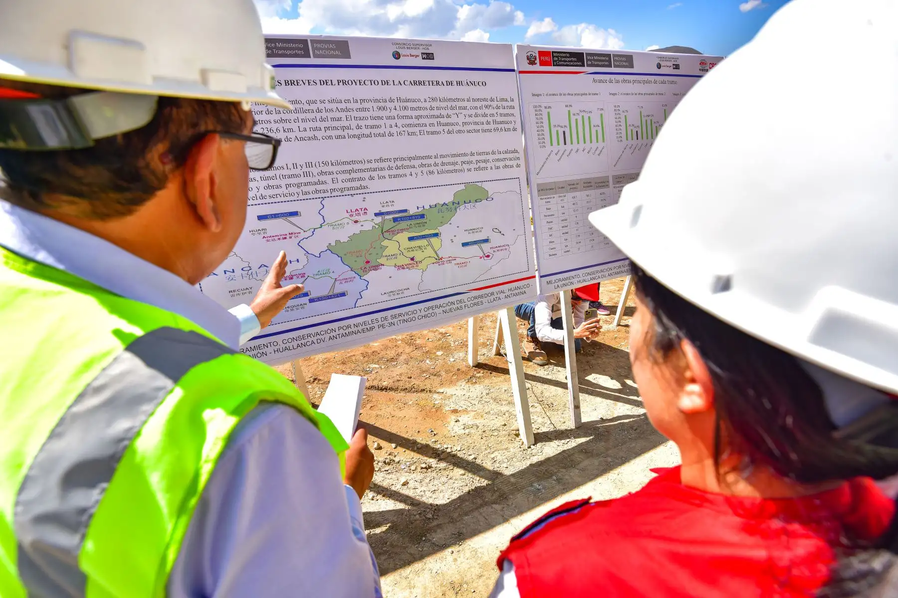 La ministra de Transportes y Comunicaciones, Paola Lazarte, supervisó los trabajos de mantenimiento y conservación que se están ejecutando en el corredor vial Huánuco-La Unión-Huallanca para acelerar esta obra que beneficiará a cerca de 300 mil habitantes de Huánuco y Áncash.
Foto: ANDINA/MTC