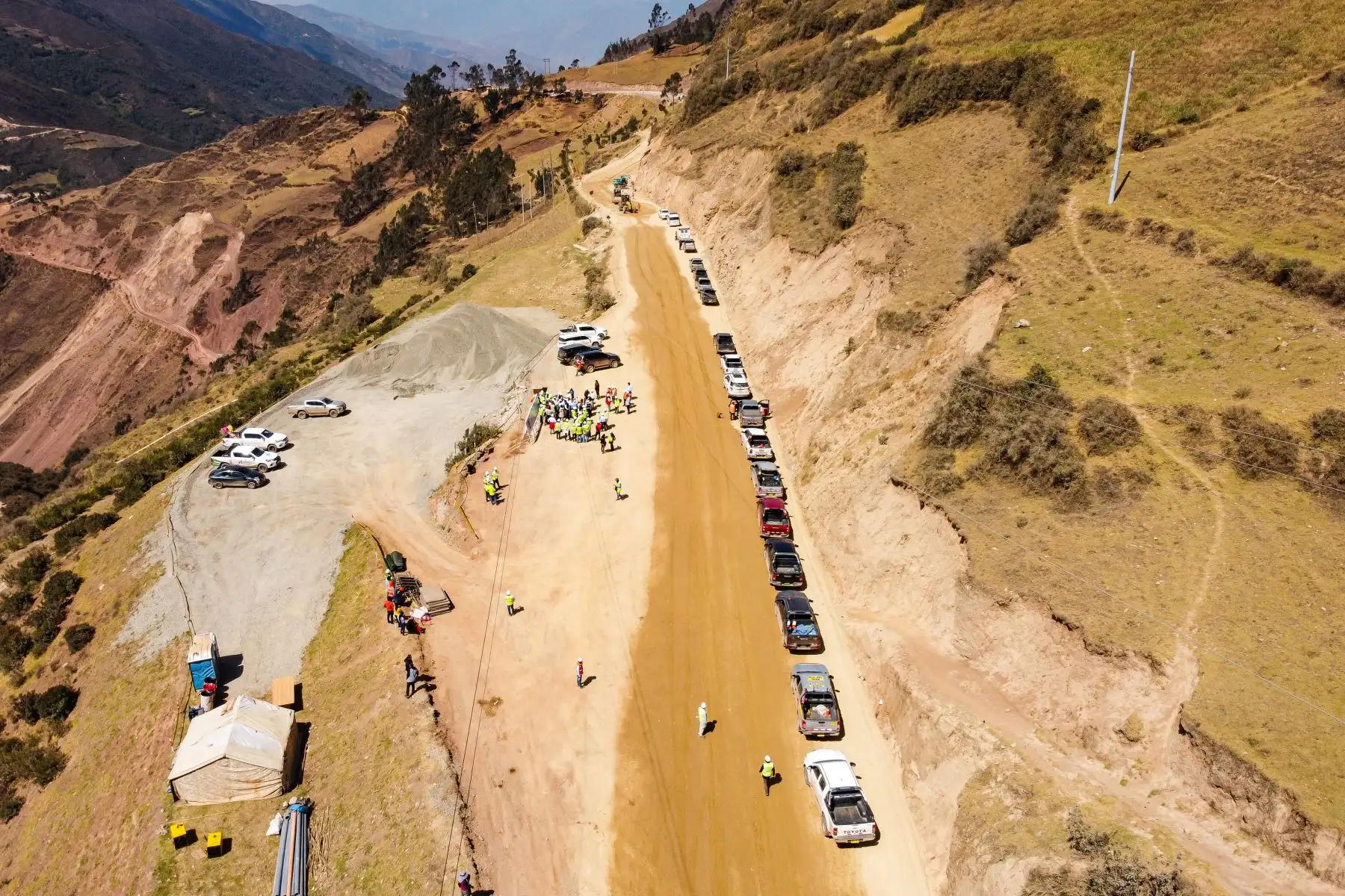La ministra de Transportes y Comunicaciones, Paola Lazarte, supervisó los trabajos de mantenimiento y conservación que se están ejecutando en el corredor vial Huánuco-La Unión-Huallanca para acelerar esta obra que beneficiará a cerca de 300 mil habitantes de Huánuco y Áncash.
Foto: ANDINA/MTC