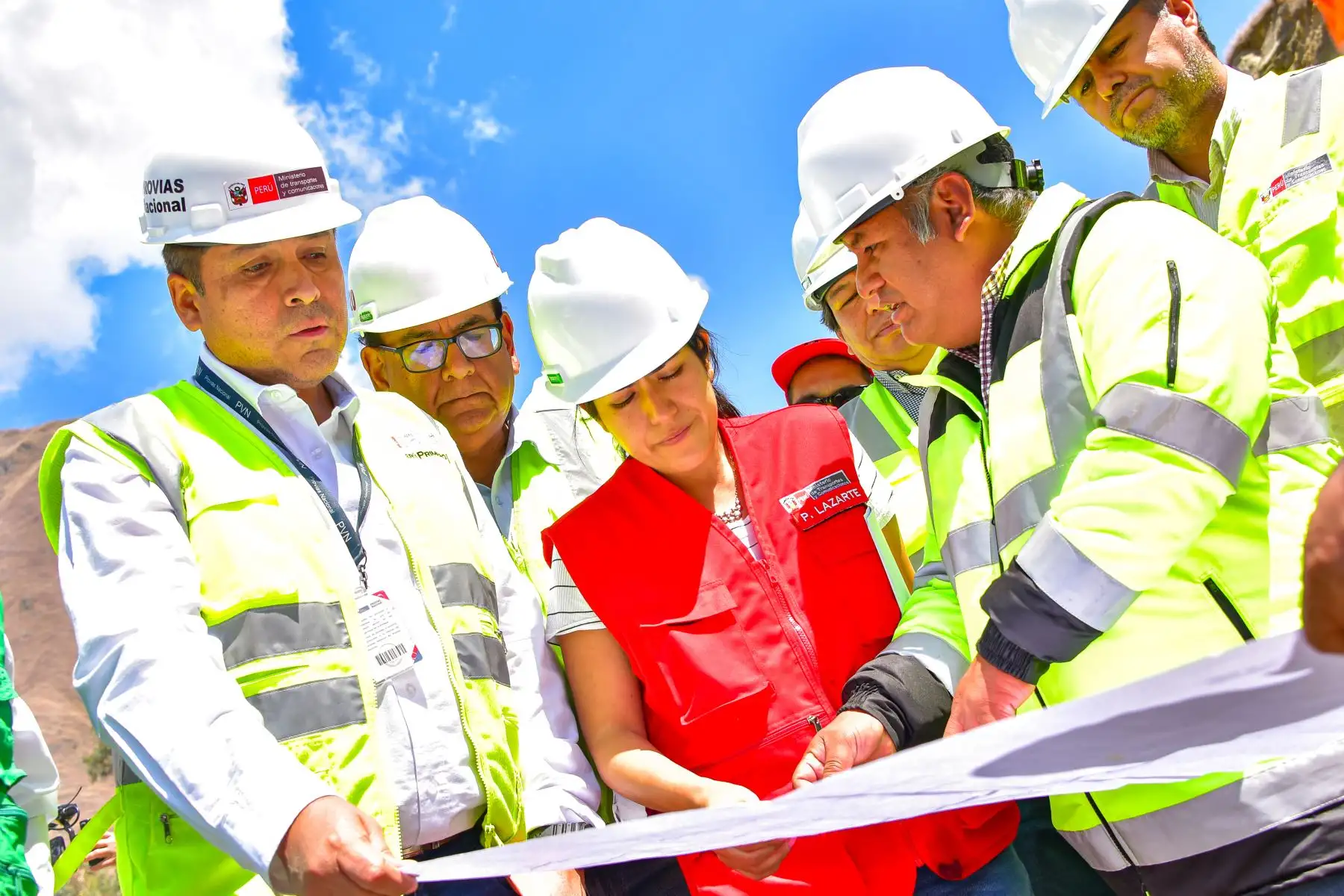 La ministra de Transportes y Comunicaciones, Paola Lazarte, supervisó los trabajos de mantenimiento y conservación que se están ejecutando en el corredor vial Huánuco-La Unión-Huallanca para acelerar esta obra que beneficiará a cerca de 300 mil habitantes de Huánuco y Áncash.
Foto: ANDINA/MTC