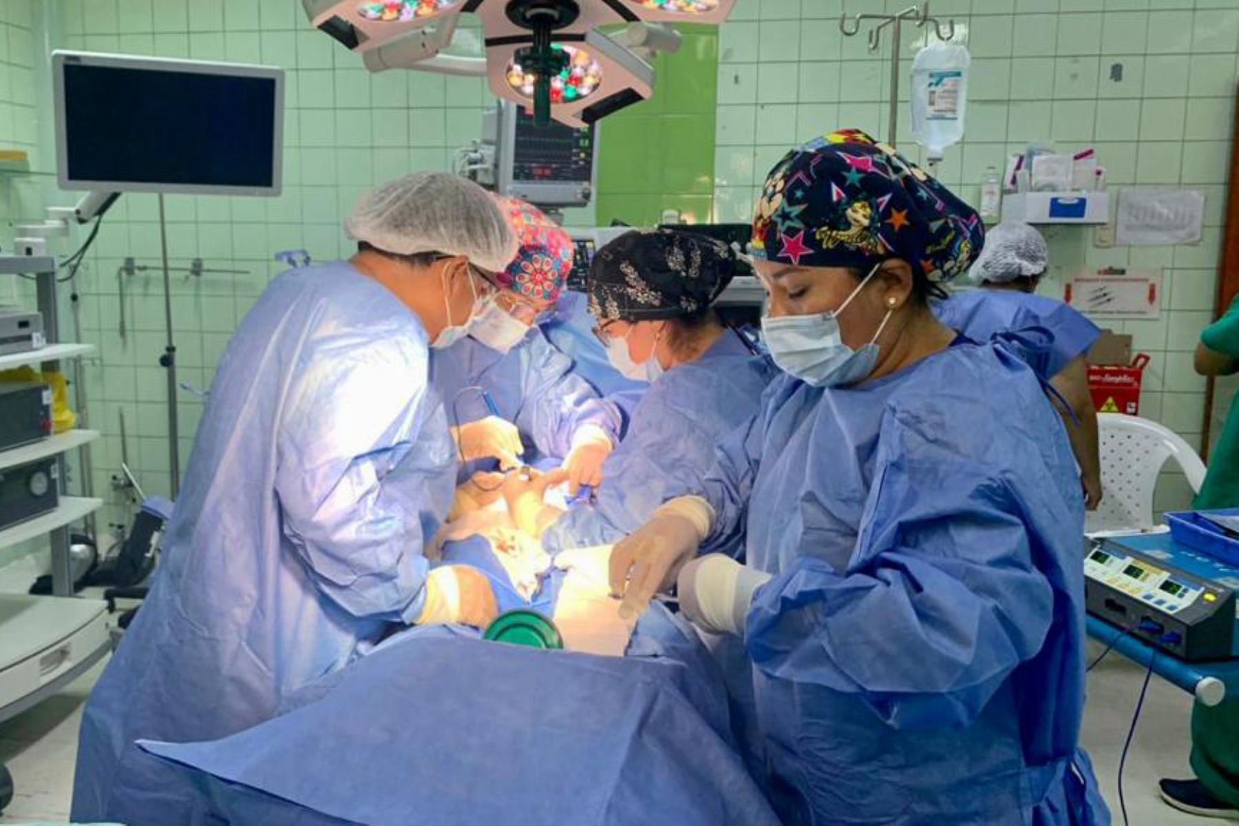 El plan Operación Vida tiene el objetivo de disminuir el número de pacientes que requieren intervenciones quirúrgicas por patologías de baja y mediana complejidad. Foto: ANDINA/Minsa