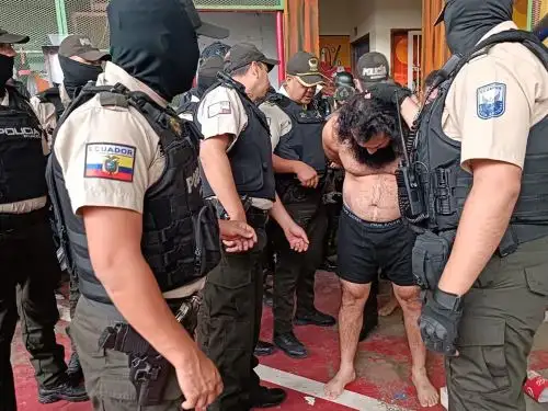 Fotografía difundida por las Fuerzas Armadas de Ecuador que muestra a Adolfo Macías, alias Fito, líder de la banda criminal Los Choneros. Foto: AFP