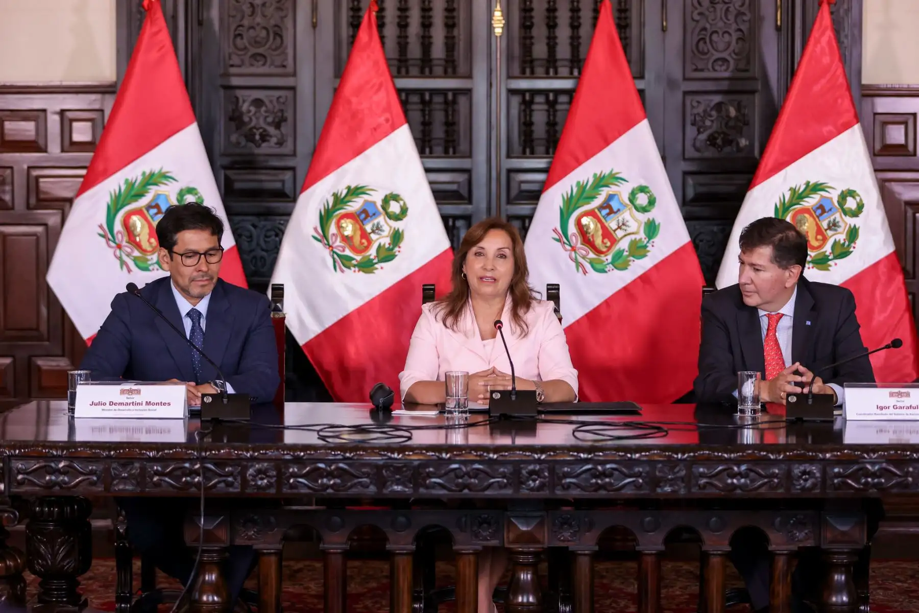 La presidenta de la República, Dina Boluarte, participa en la ceremonia de inicio de la misión técnica de Escuelas Sostenibles Perú, en el marco de la Red de Alimentación Escolar Sostenible, en Palacio de Gobierno. Foto: ANDINA/Prensa Presidencia