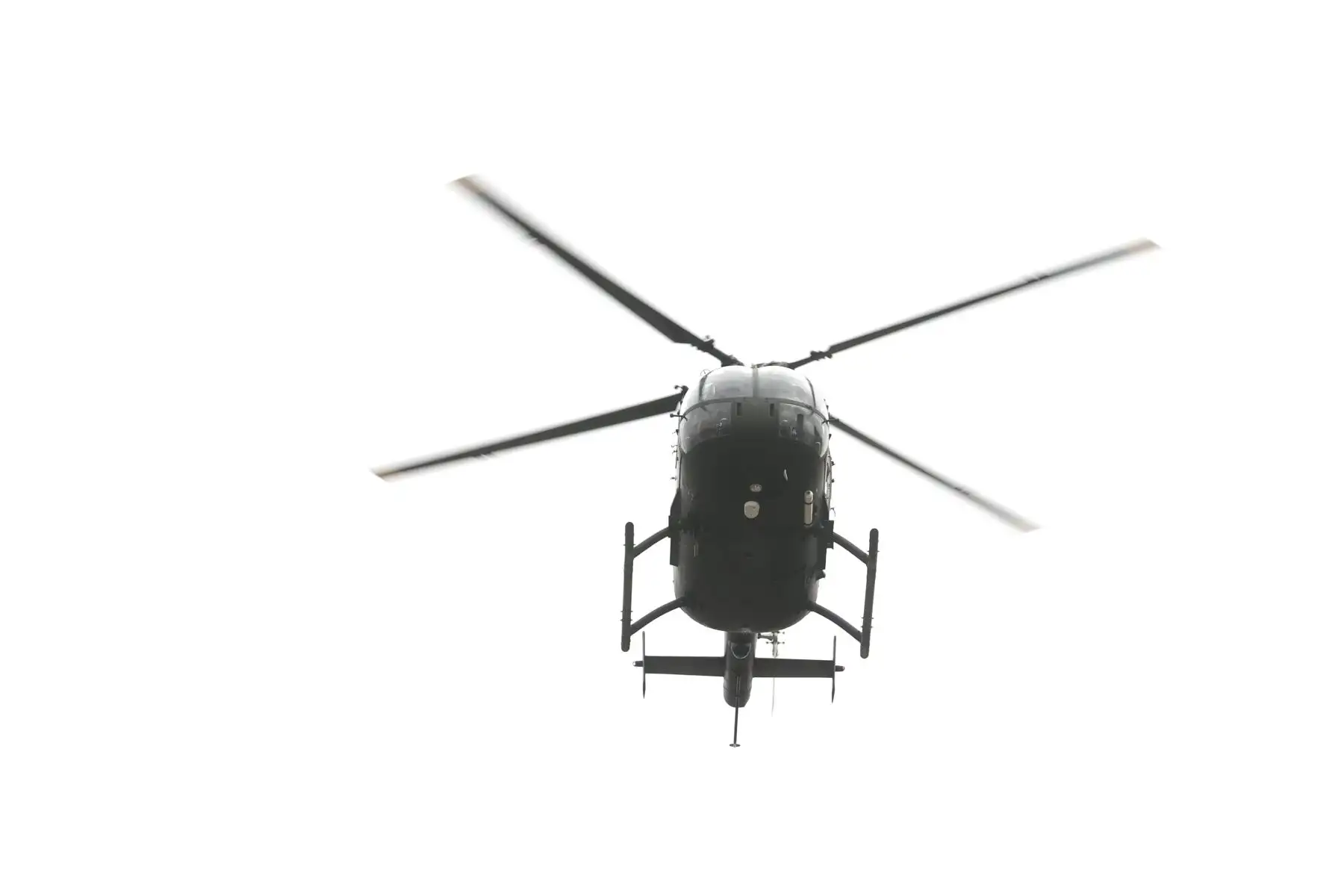 Desde del Paseo de los Héroes Navales, con rumbo a la Vía Expresa, se cerró momentáneamente al tránsito vehicular a fin de dar permitir el desarrollo de los ejercicios de simulacro de un sismo de magnitud 8.8 como programó el Indeci. En las calles se observa a la población participando de forma responsable y activa con el objetivo de estar preparado frente a un eventual desastre natural.

Foto: ANDINA/Vidal Tarqui