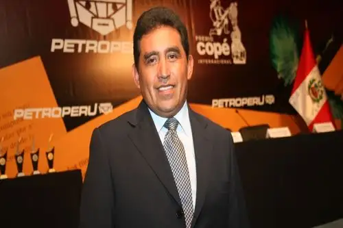 Boris Espezúa Salmón, es nuevo jefe institucional de la Biblioteca Nacional del Perú. Foto: Difusión